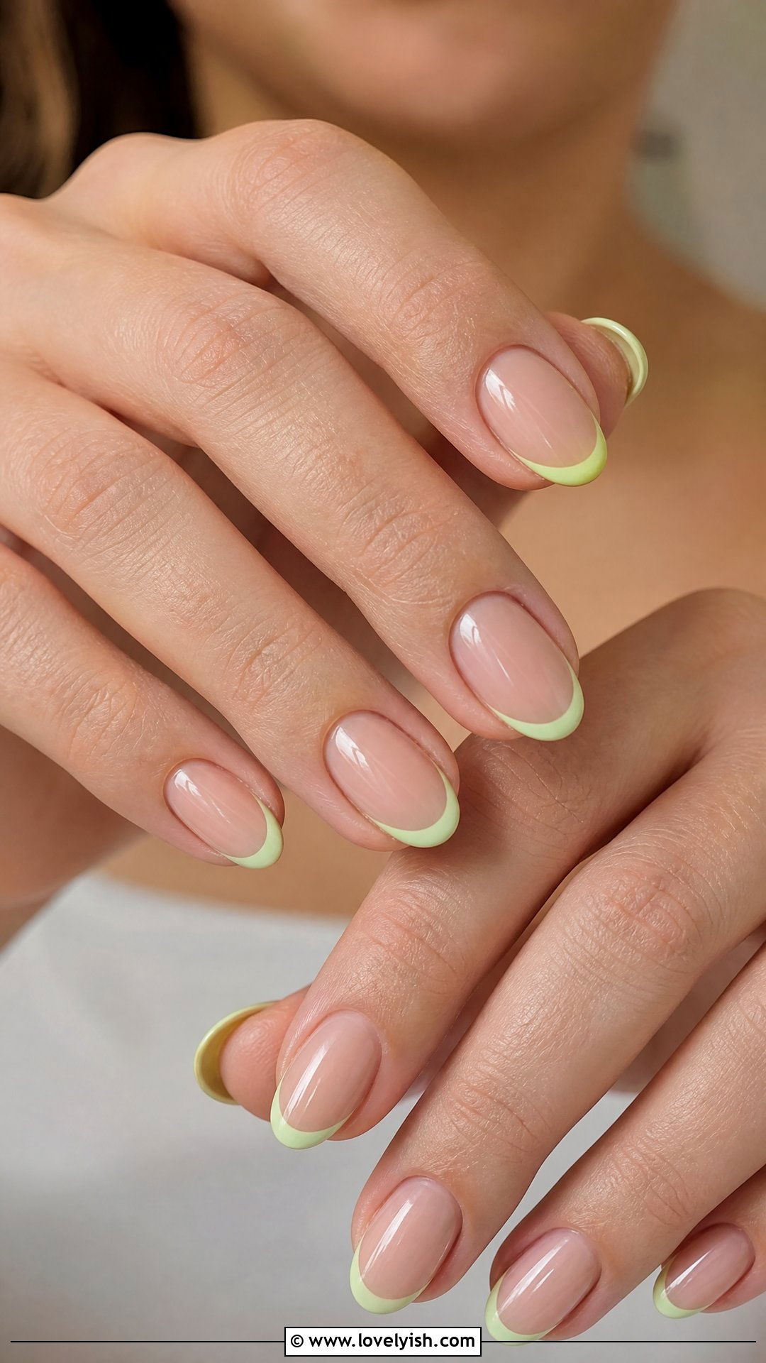 Pistachio Green French Short Almond Nails - 50 short almond nails - 50 short almond nails