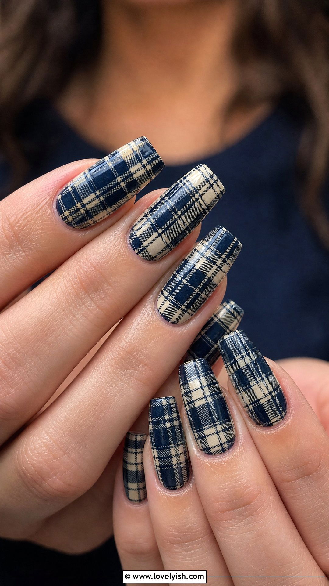 Plaid and Tartan Nail Art - 25 trendy nail designs - 25 trendy nail designs