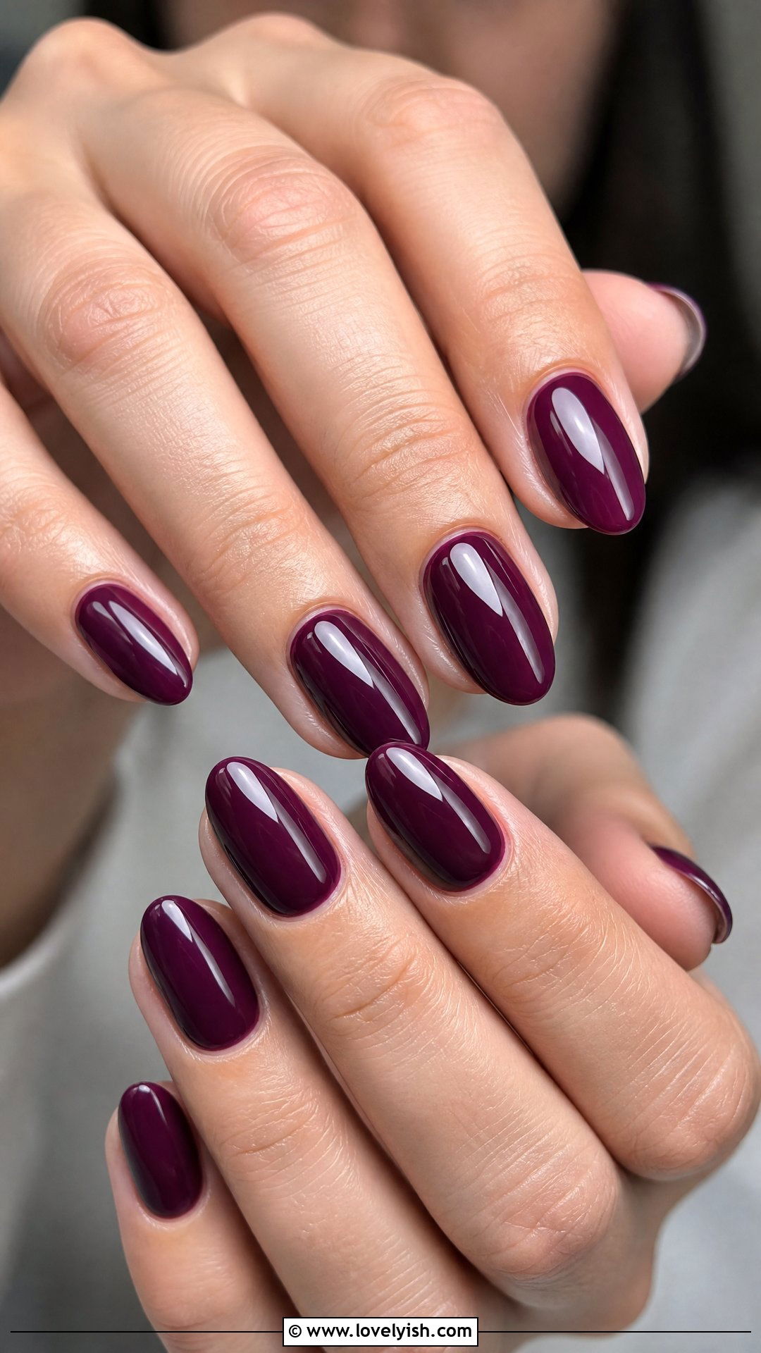 Plum Glossy Short Nails - 50 classy short nail designs - 50 classy short nail designs