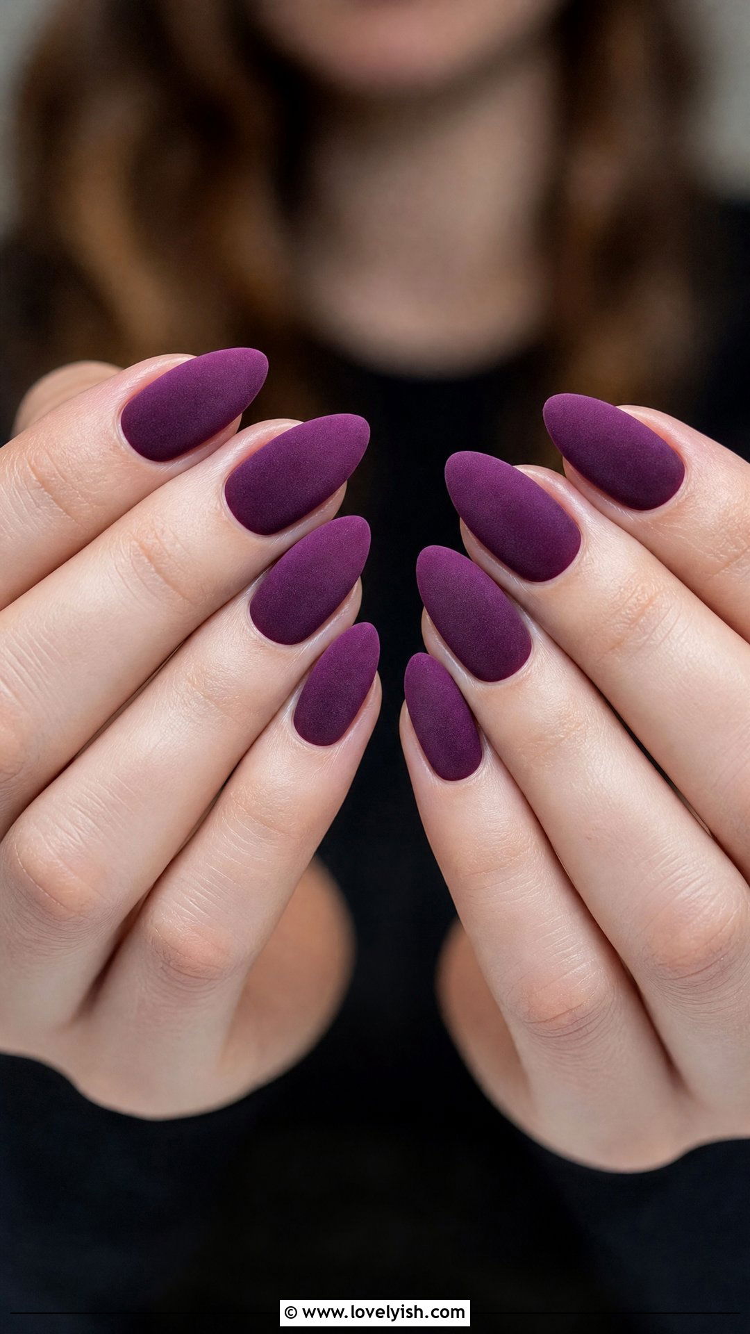Plum Velvet Nails - 50 sophisticated nails - 50 sophisticated nails