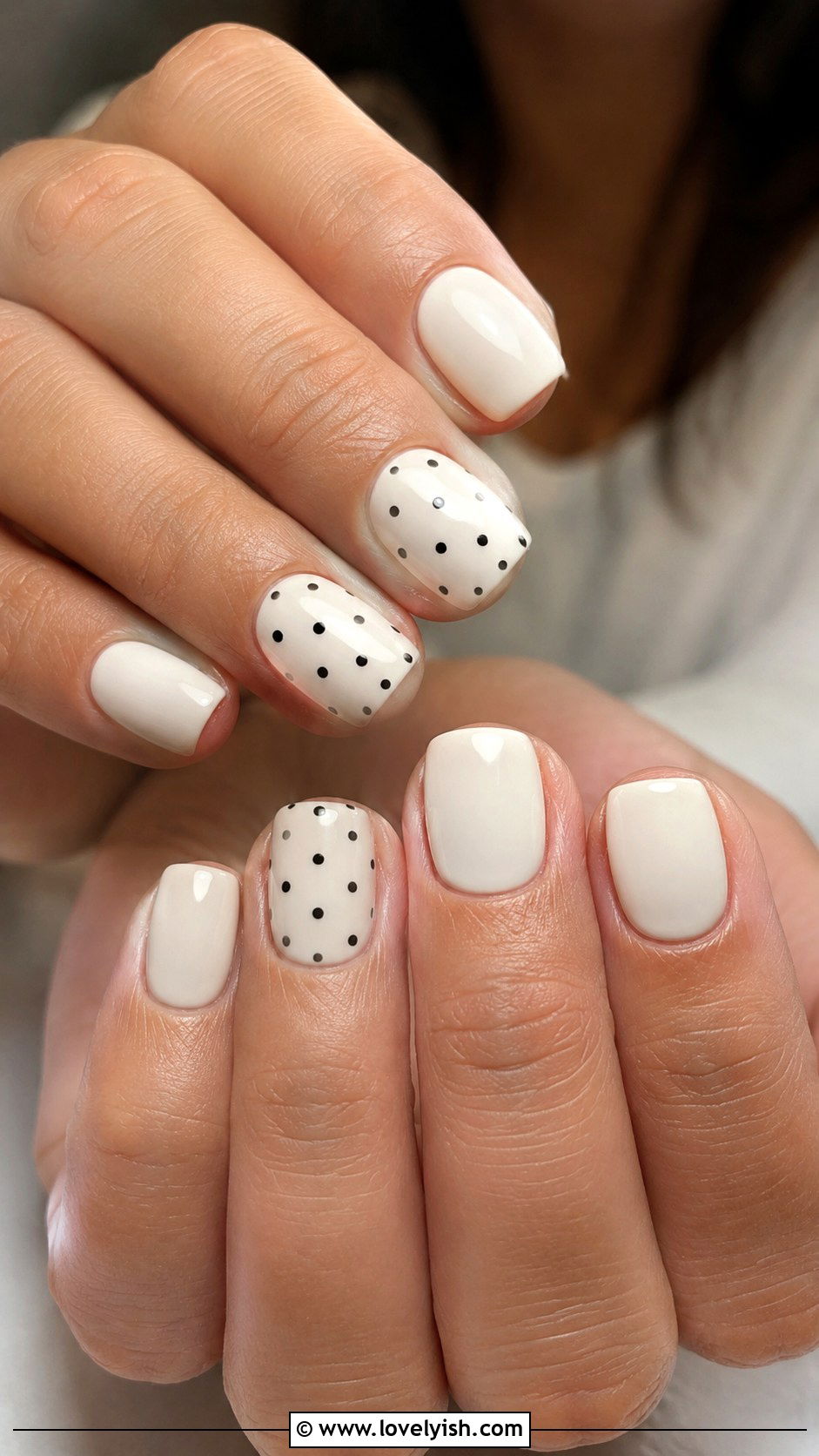 Polka Dot Accent Nails - 47 nail inspiration - 47 nail inspiration