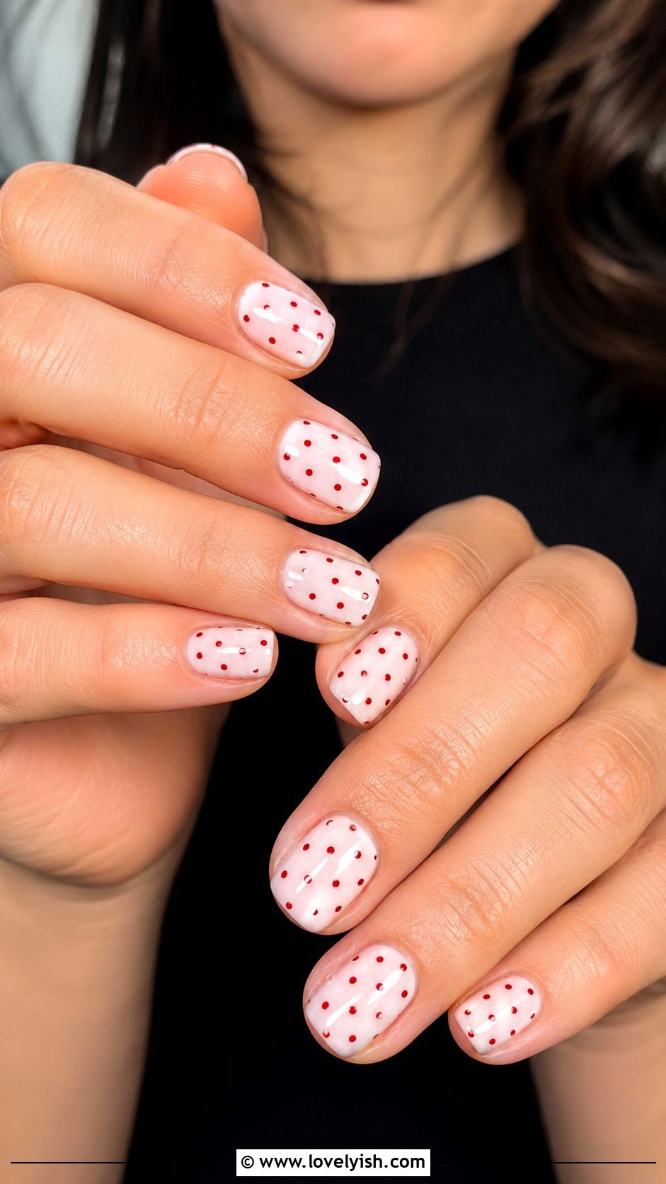 Polka Dot Nails With a Bobby Pin - 25 easy nail art designs for beginners without tools - 25 easy nail art designs for beginners without tools