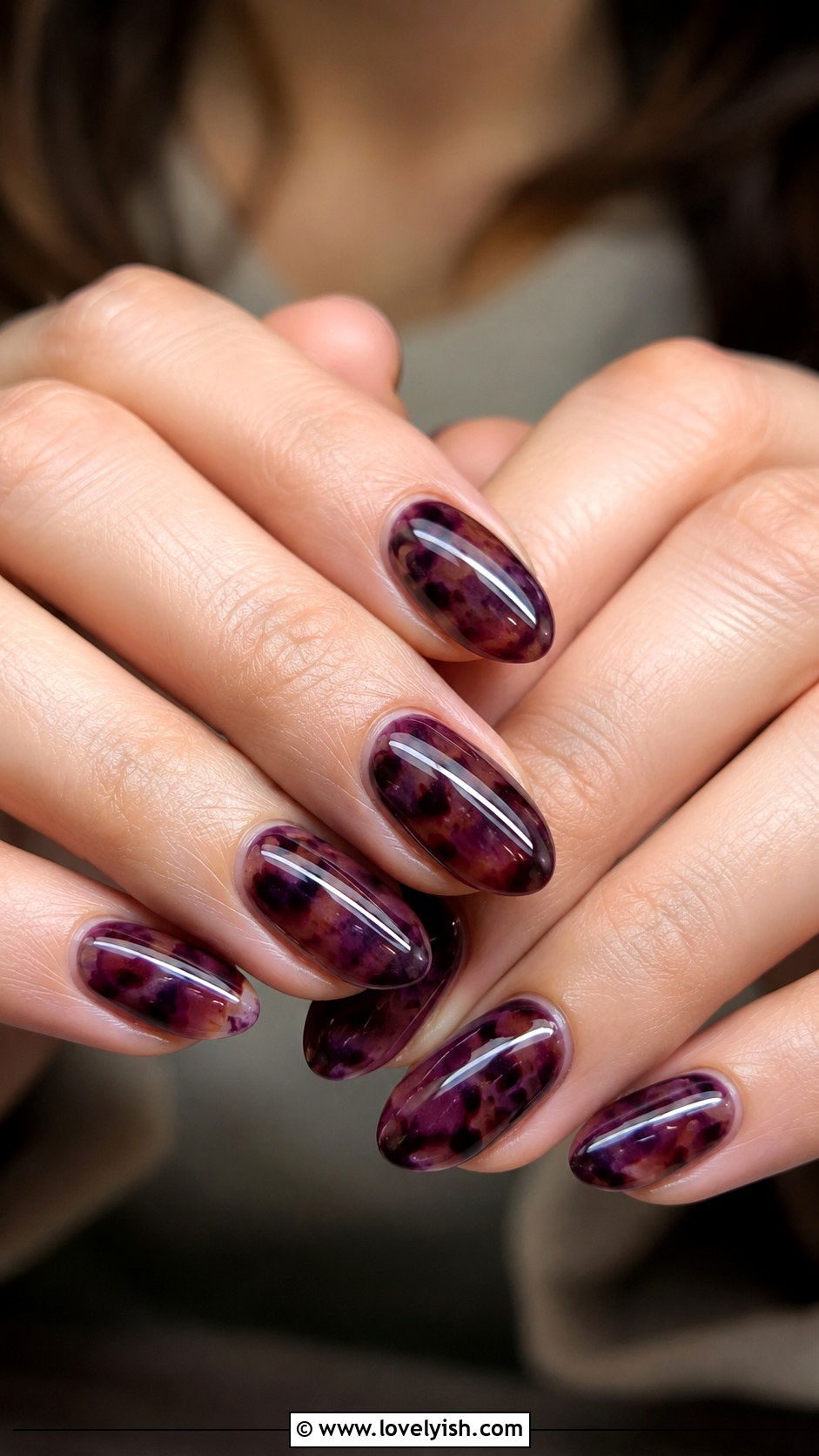 Purple Tortoiseshell Nails - 42 purple nail designs - 42 purple nail designs