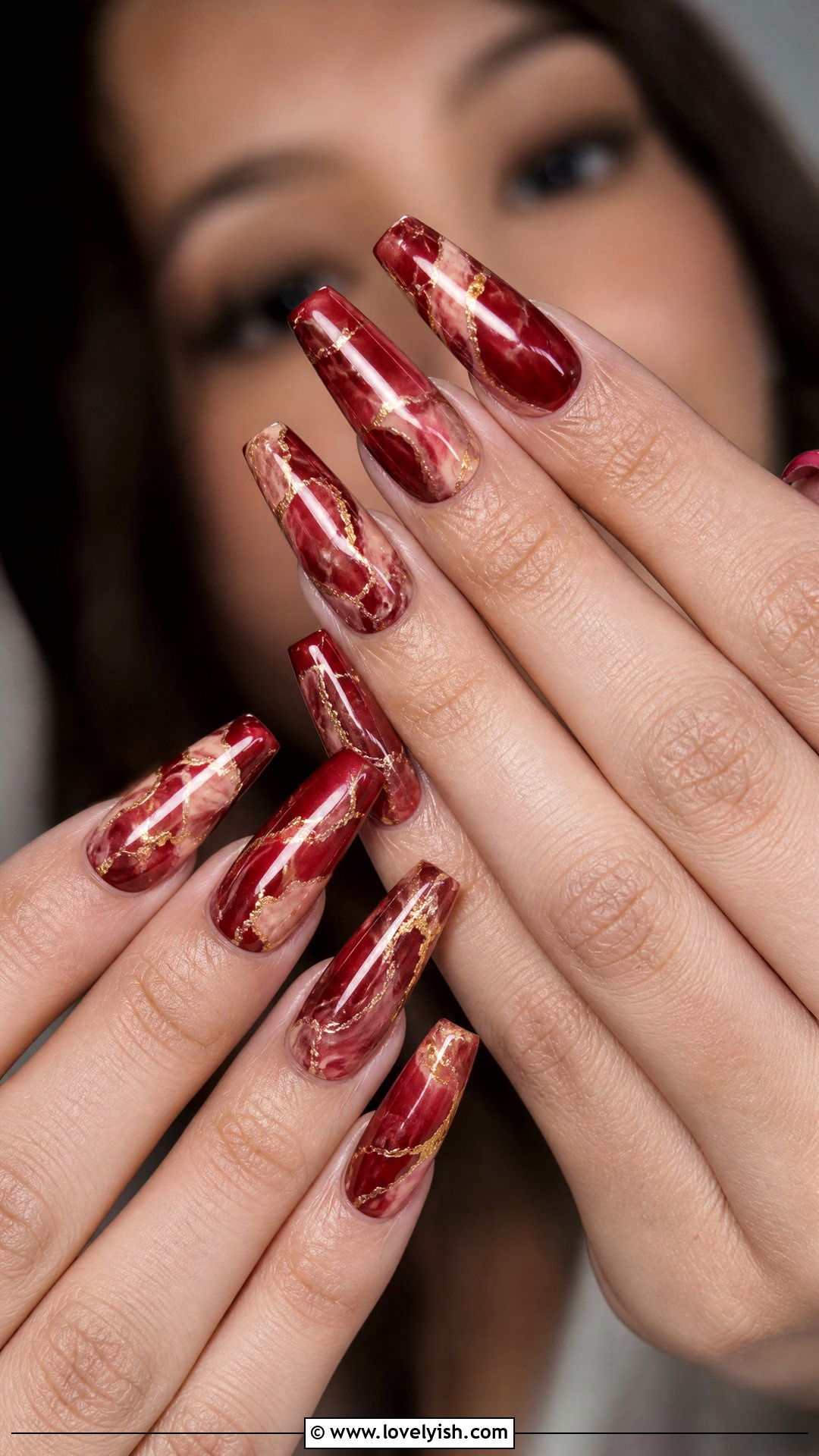 Red Marble with Gold Veins Nails - 50 red nails - 50 red nails
