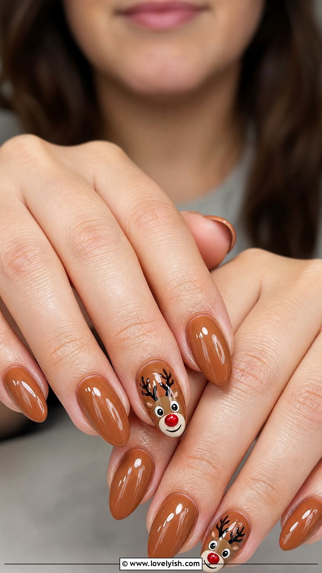Reindeer Accent Nails - 25 christmas nail designs - 25 christmas nail designs
