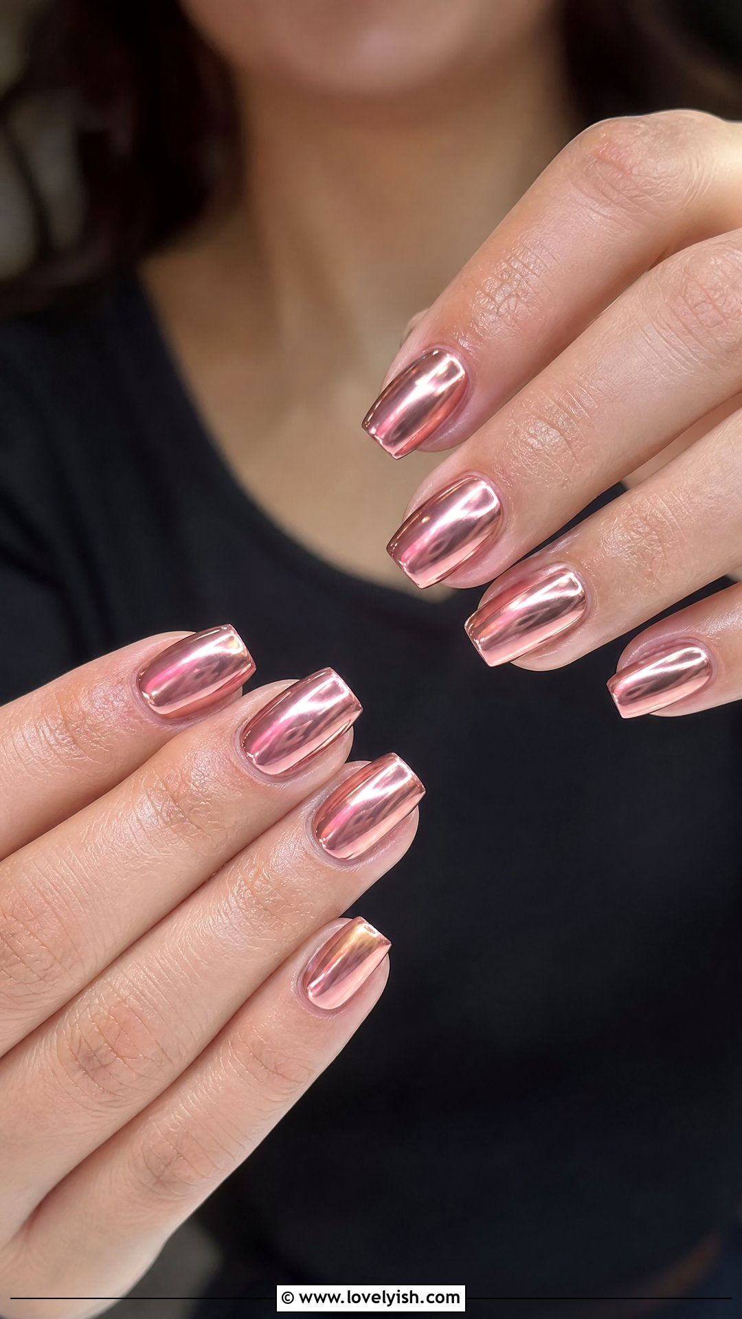 Rose Gold Chrome Short Coffin Nails - 38 short coffin nail designs - 38 short coffin nail designs