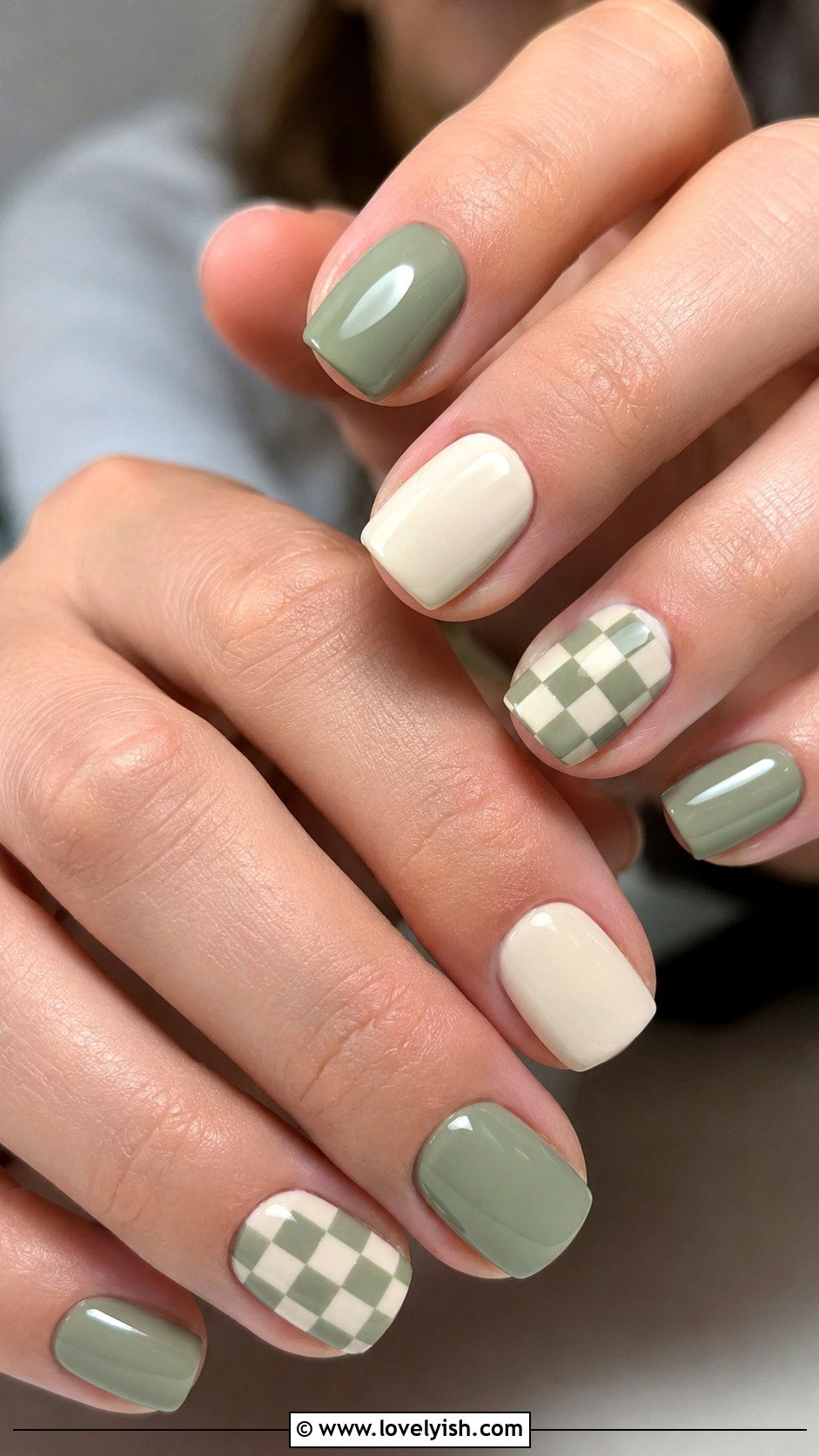 Sage And Cream Checkerboard Nails - 33 spring nail design ideas - 33 spring nail design ideas