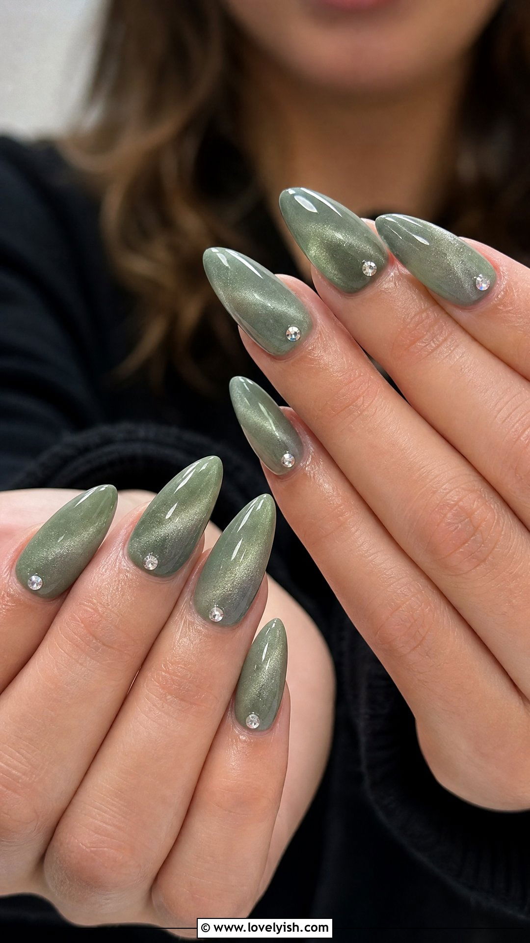 Sage Green Cat Eye Nails - 50 classy nails - 50 classy nails
