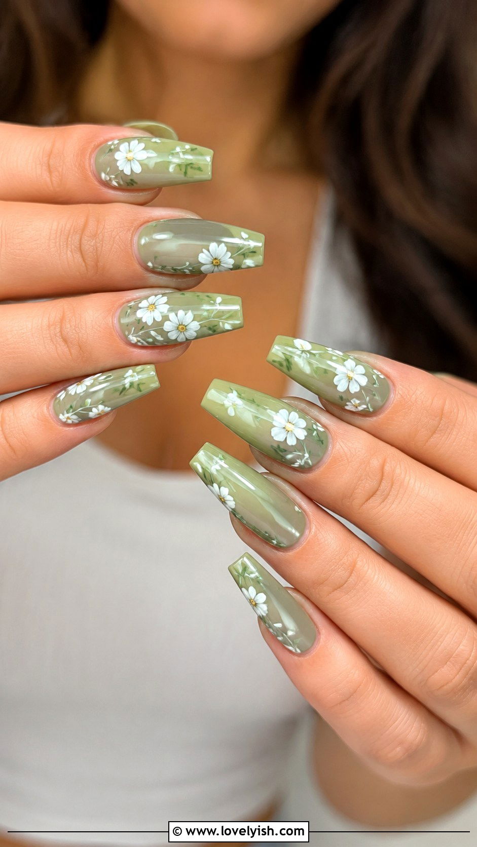 Sage Green Floral Coffin Nails - 25 coffin nail designs - 25 coffin nail designs