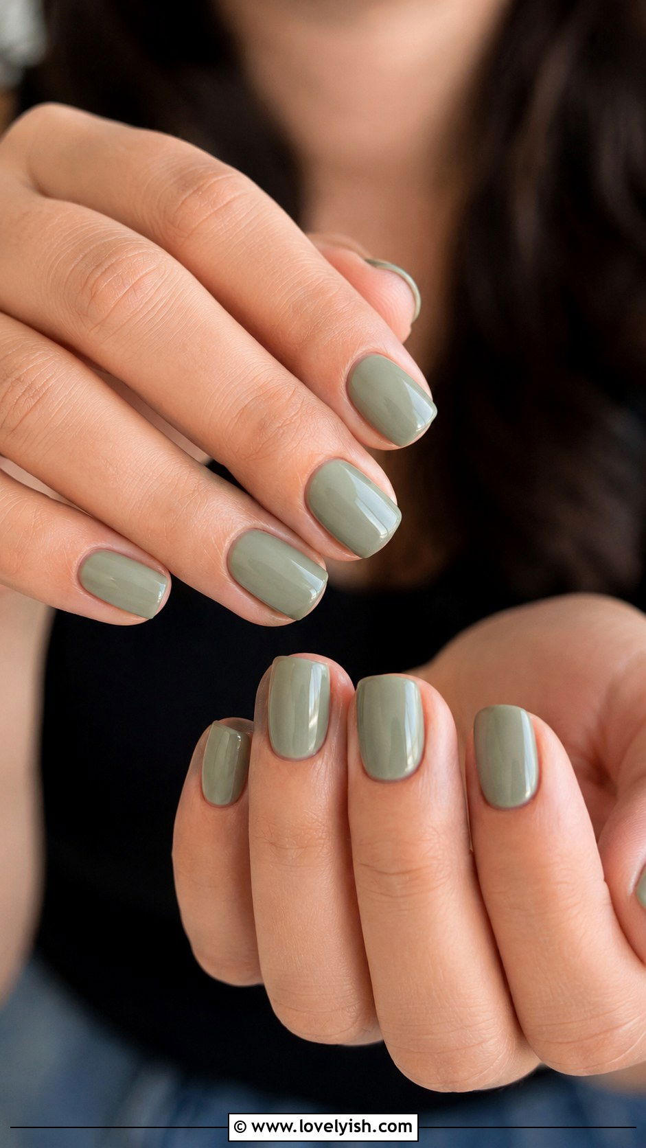 Sage Green Minimalist Nails - 25 elegant nail designs - 25 elegant nail designs