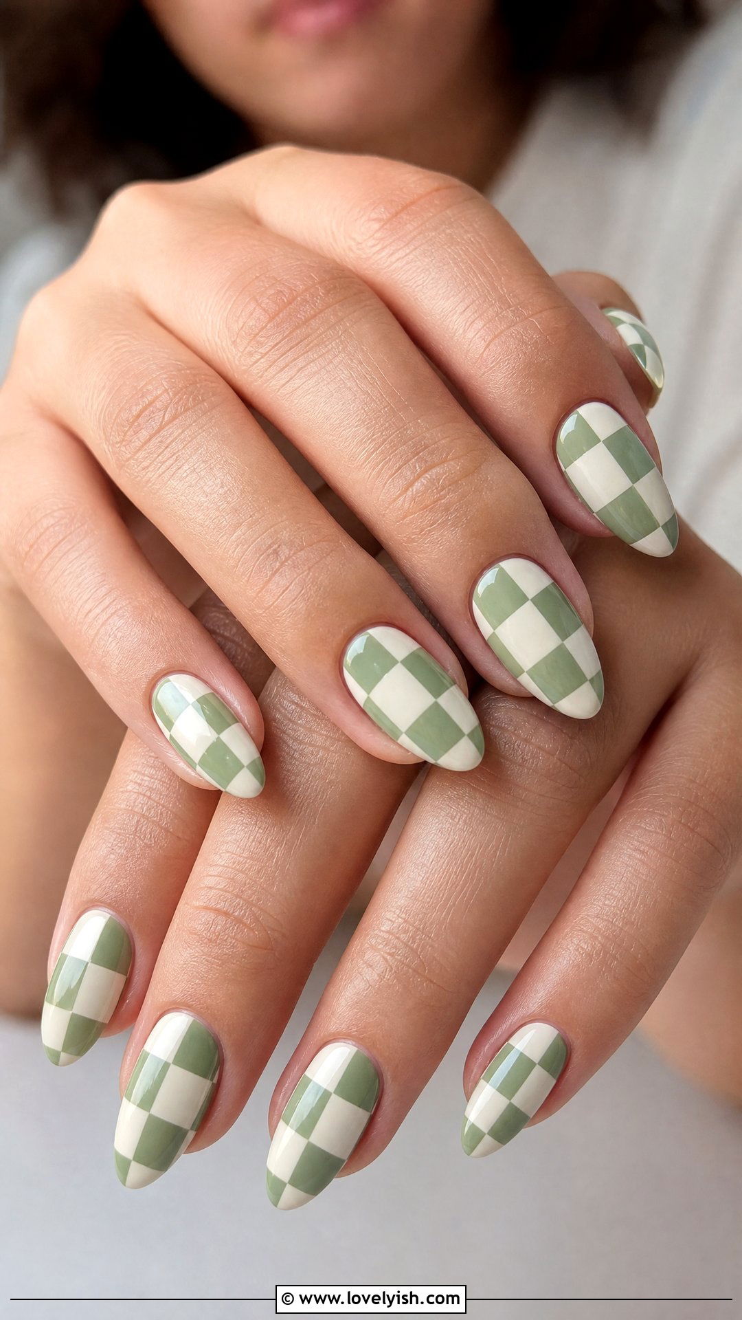 Sage Green and Cream Checkered Nails - 50 checkered nails - 50 checkered nails