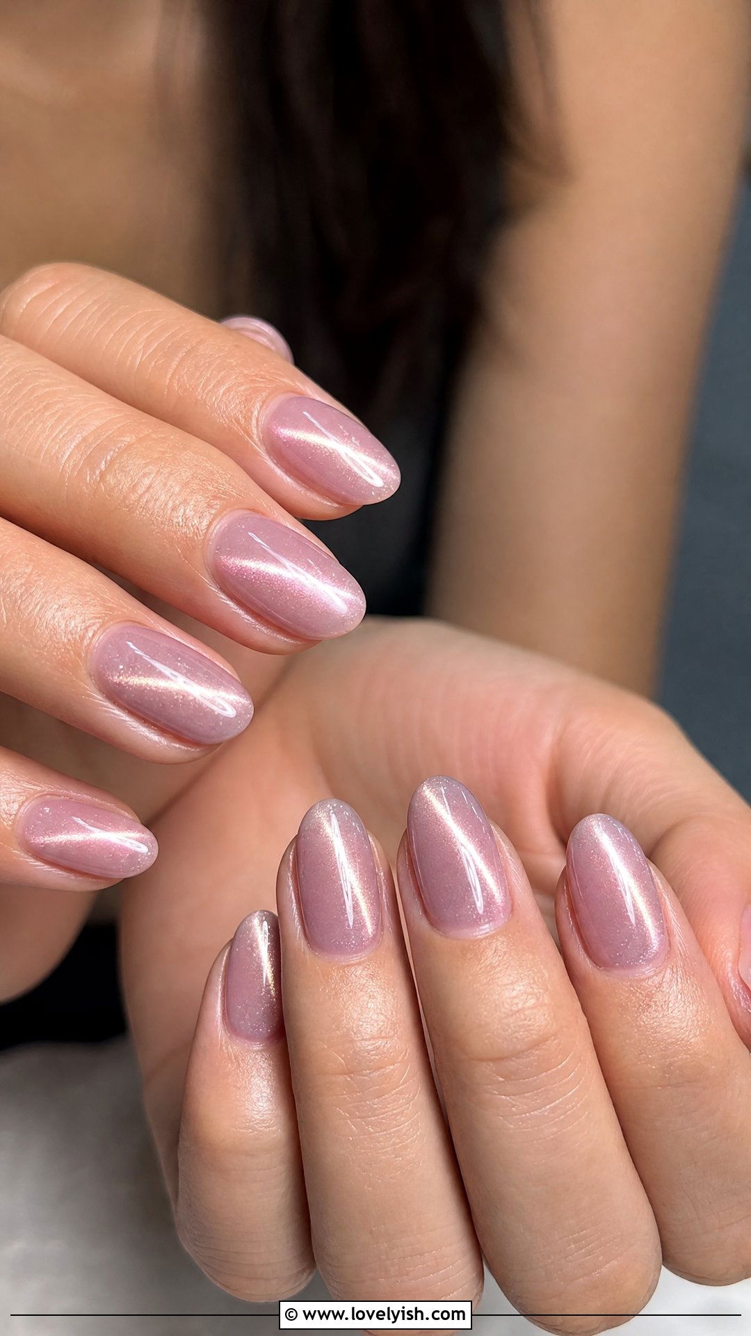 Sheer Pink Cat Eye Short Almond Nails - 50 short almond nails - 50 short almond nails