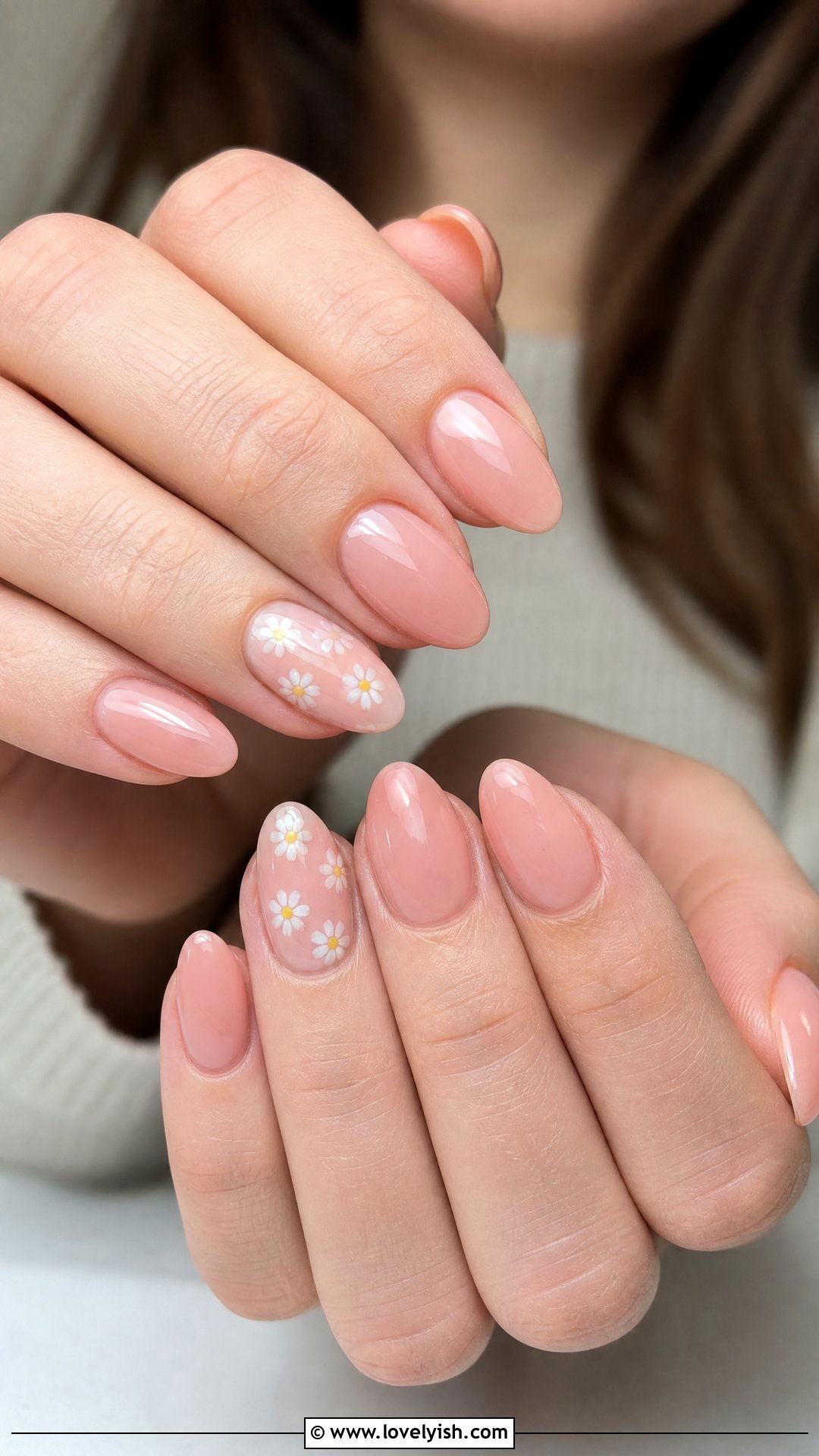Sheer Pink Daisy Accent Nails - 50 quick nail designs - 50 quick nail designs