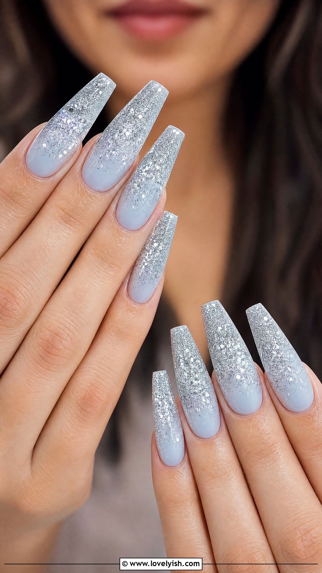 Silver Glitter Ombre Nails - 25 christmas nail designs - 25 christmas nail designs