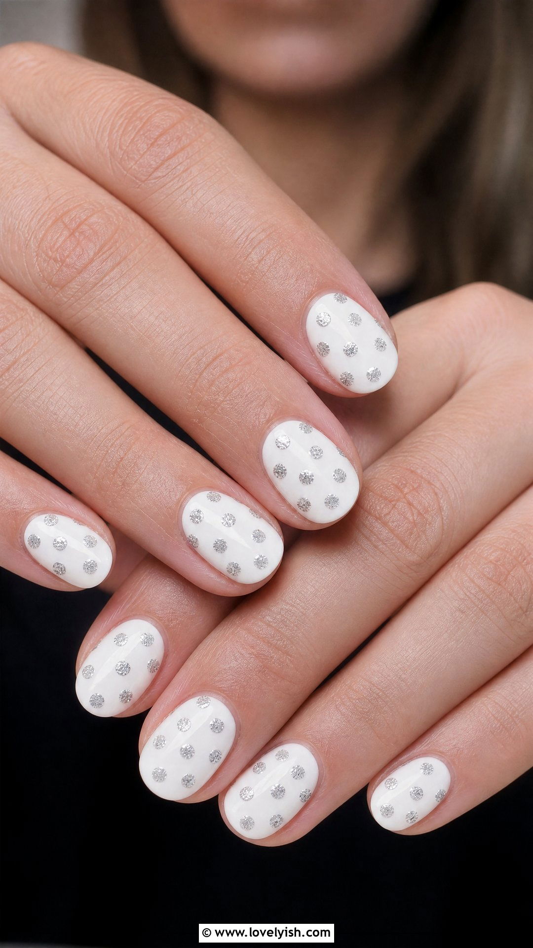 50 Dazzling Sparkly Silver Nails Ideas to Shimmer & Shine