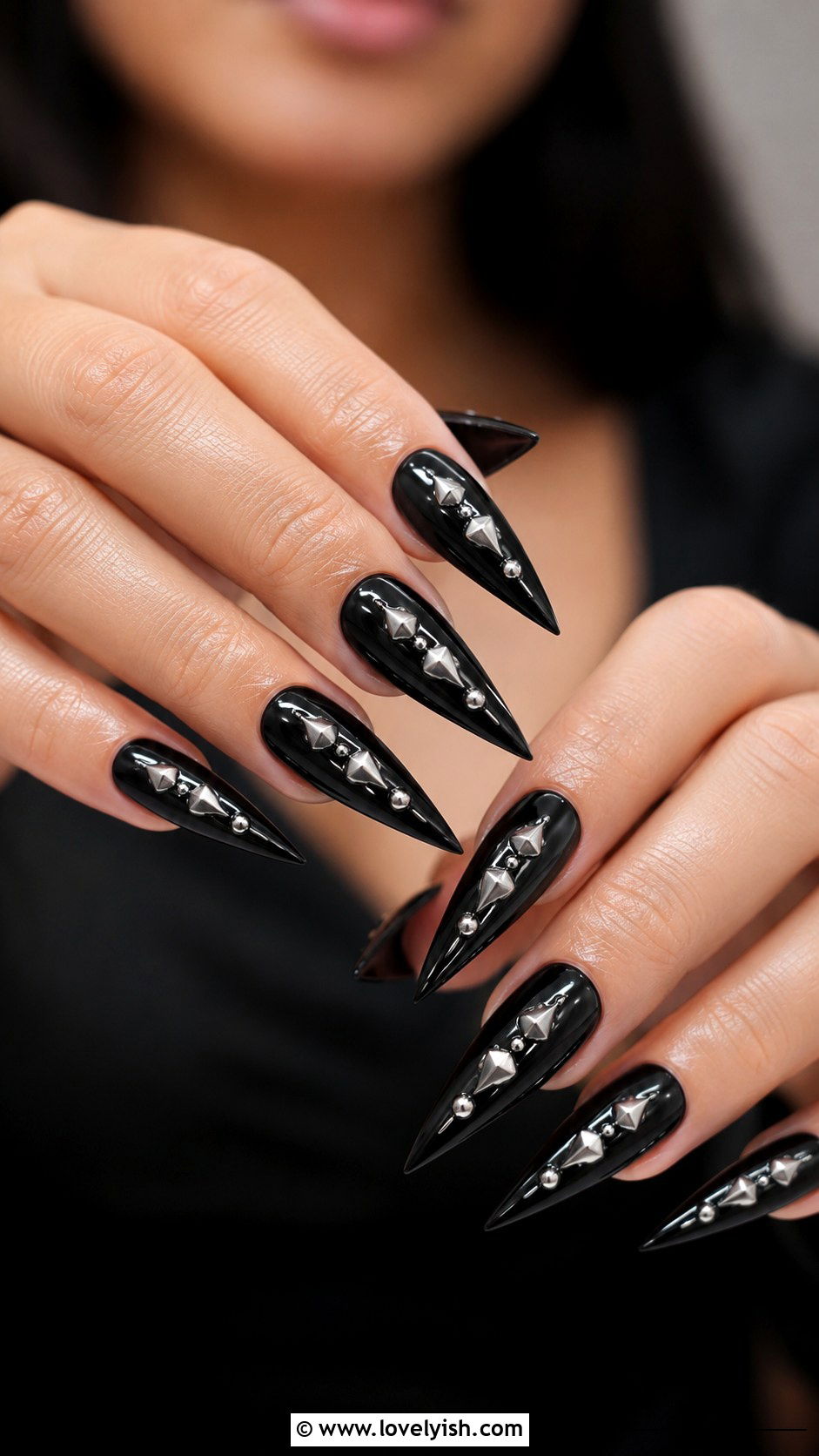 Silver Spike Stiletto Nails - 25 edgy nail designs - 25 edgy nail designs