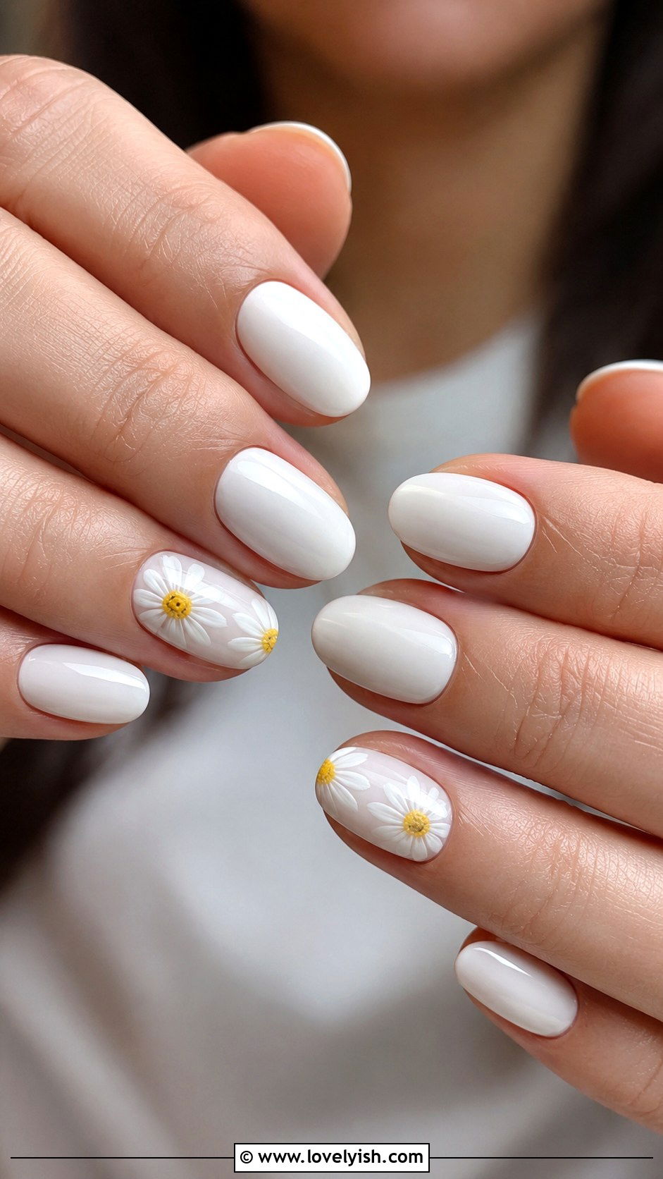 Simple Daisy Nail Art - 50 nails - 50 nails