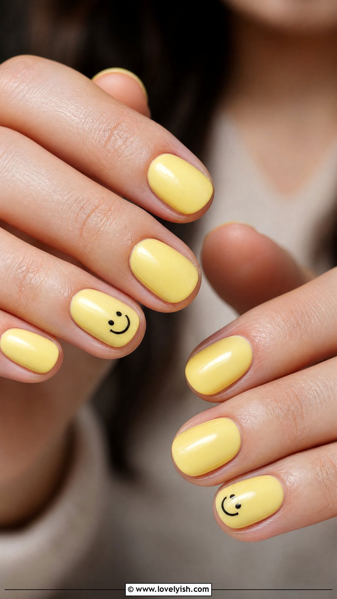 38 Simple Nail Art Designs for Effortless Style