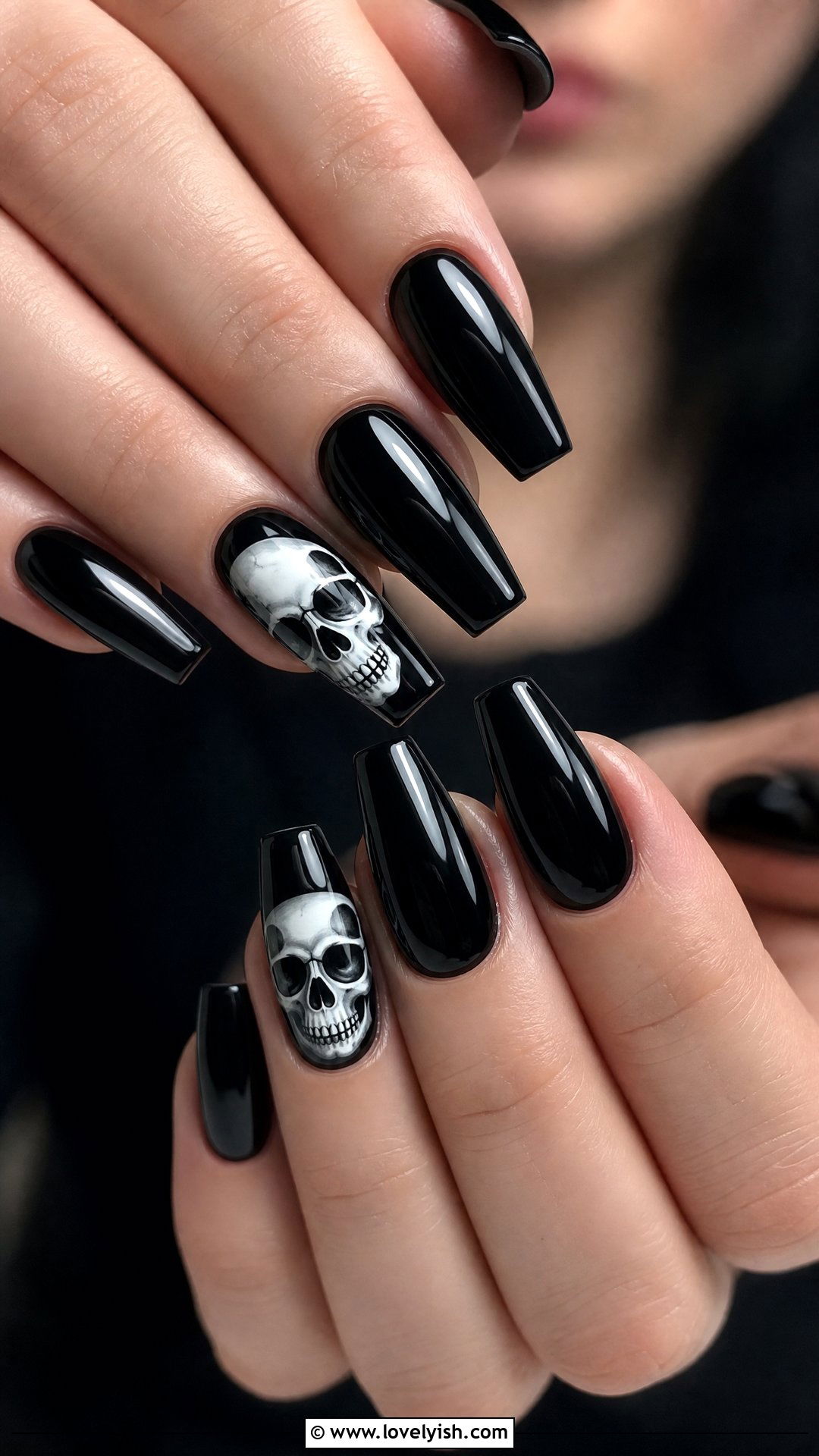 Skull Accent Nail Set - 50 goth nails - 50 goth nails