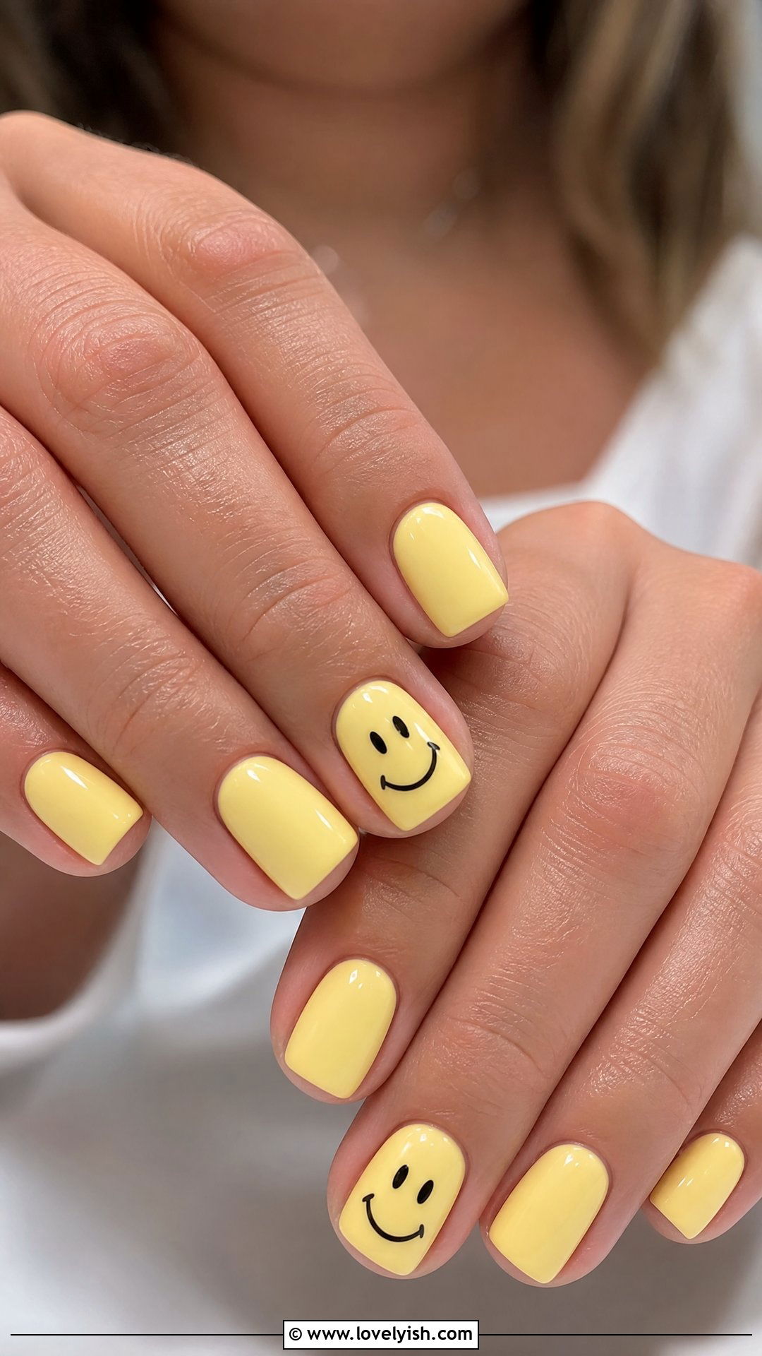 Smiley Face Dip Powder Nails - 50 dip powder nails - 50 dip powder nails