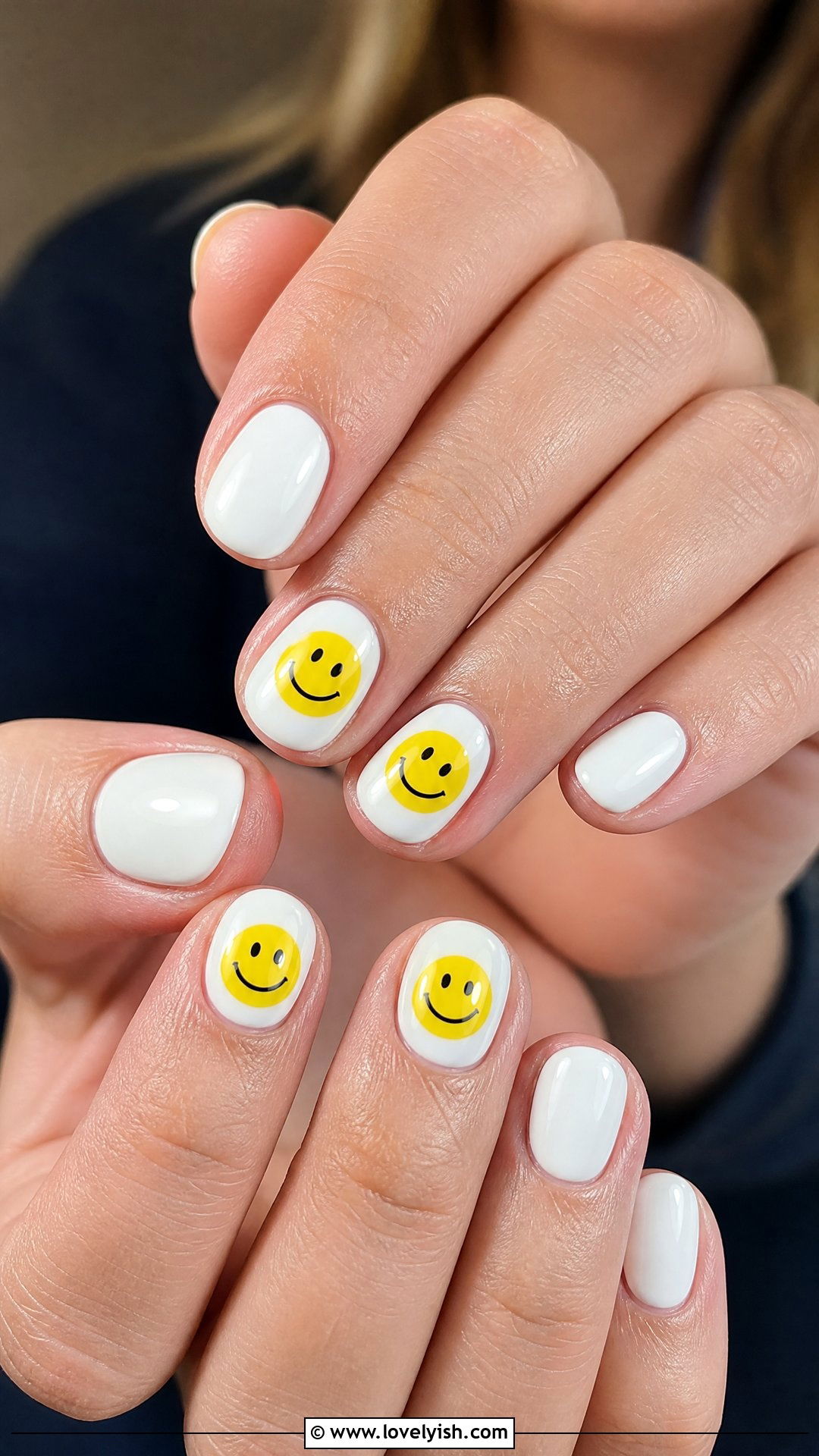 Smiley Face Yellow Nails - 35 nail art for beginners - 35 nail art for beginners