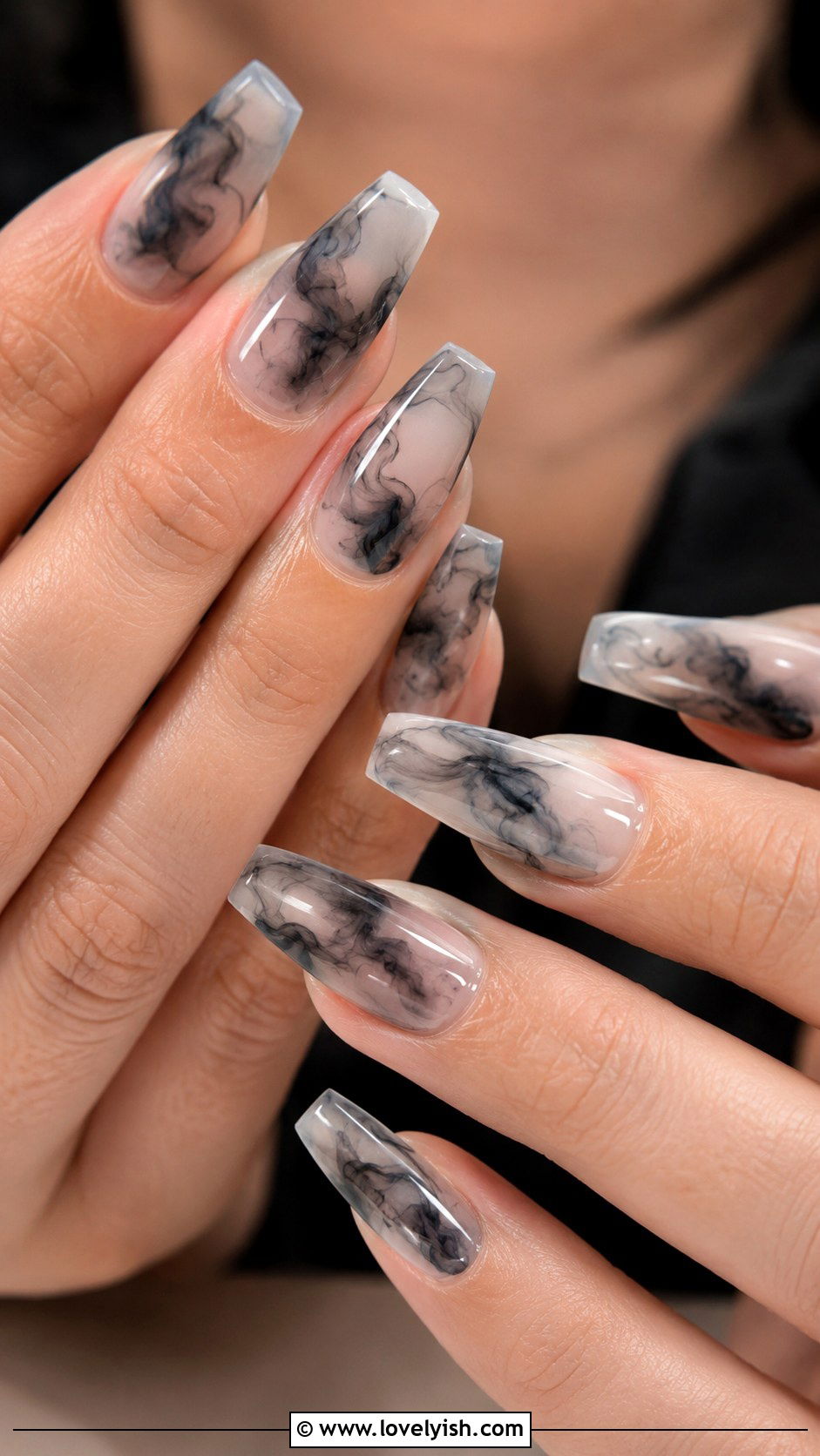 Smoky Cloud Abstract Nails - 38 abstract nail art - 38 abstract nail art