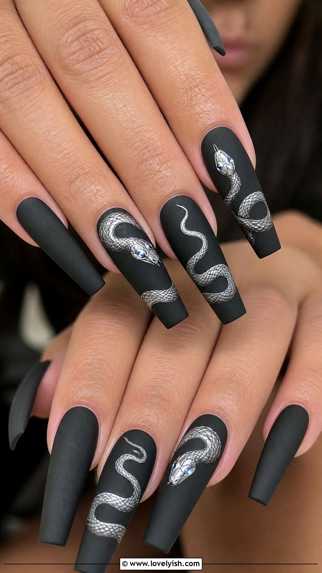 Snake Nail Art Design - 50 goth nails - 50 goth nails