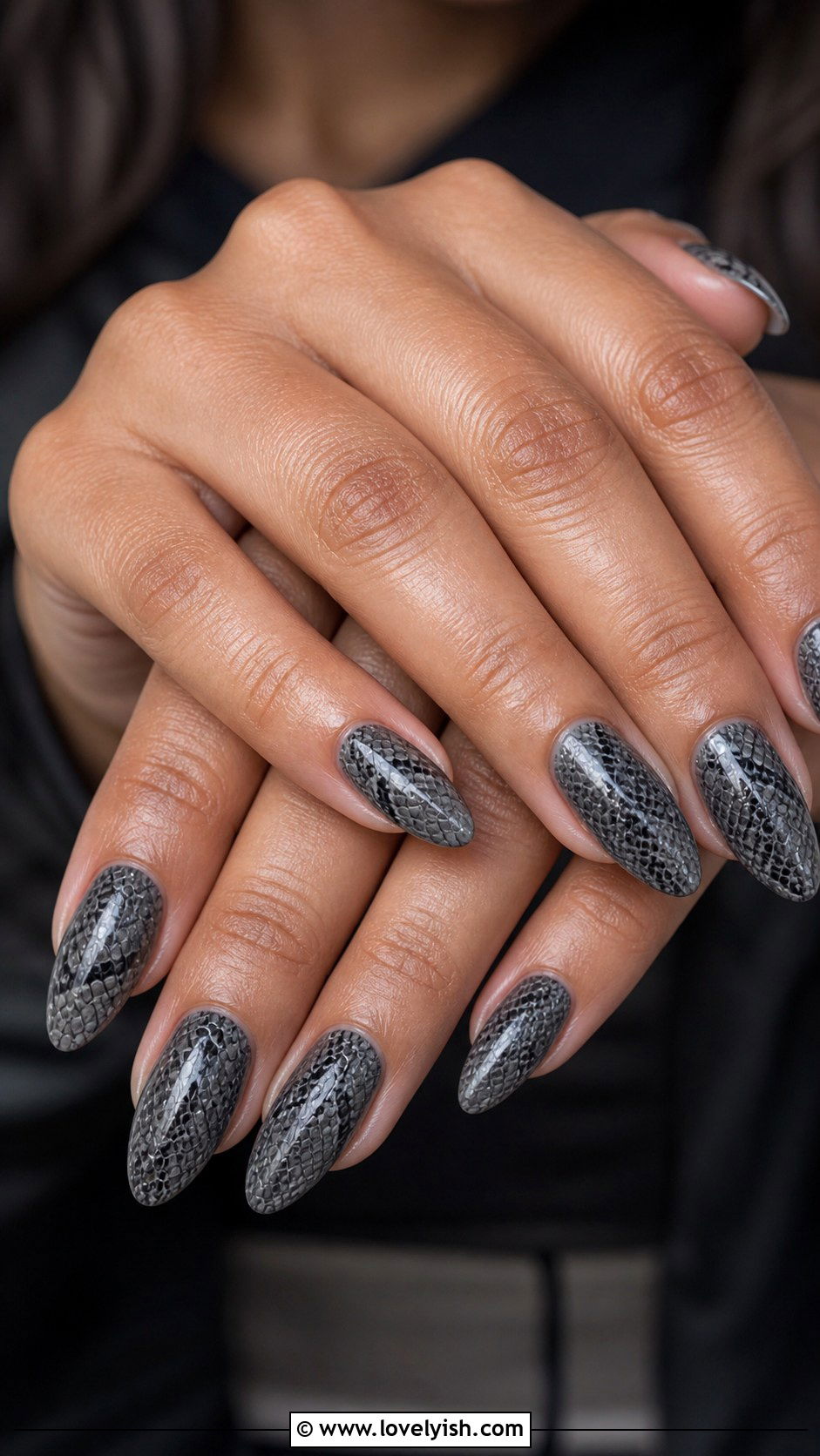 Snake Print Edgy Nails - 25 edgy nail designs - 25 edgy nail designs