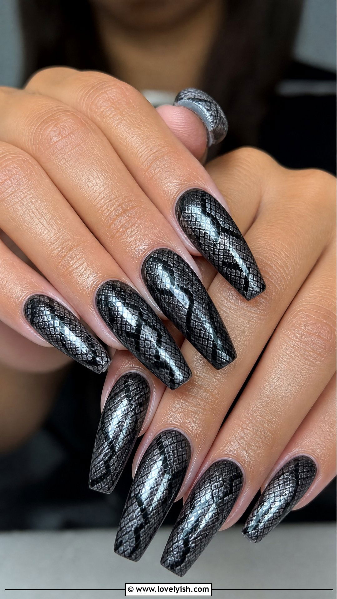 Snakeskin Print Nails - 50 edgy nails - 50 edgy nails