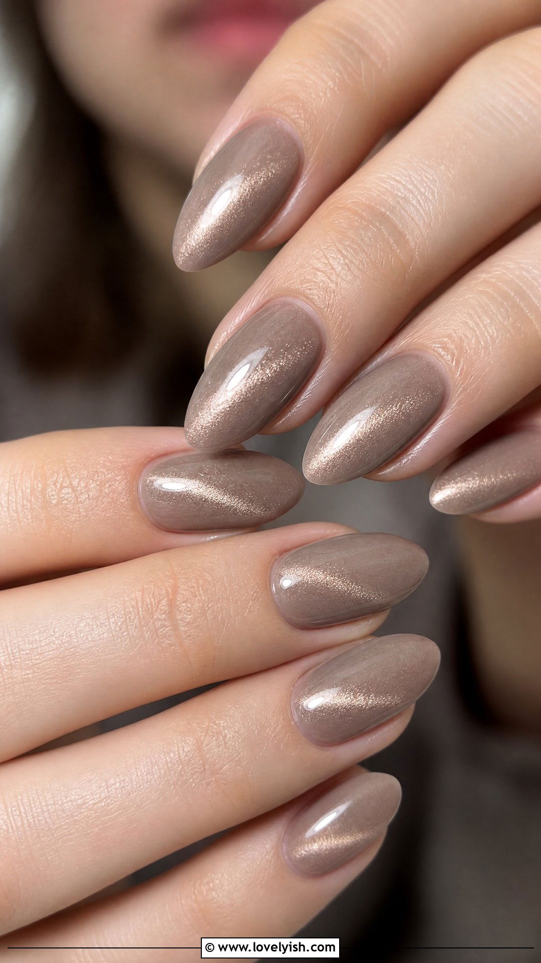 Soft Beige Cat Eye Nails - 38 simple nail art designs - 38 simple nail art designs