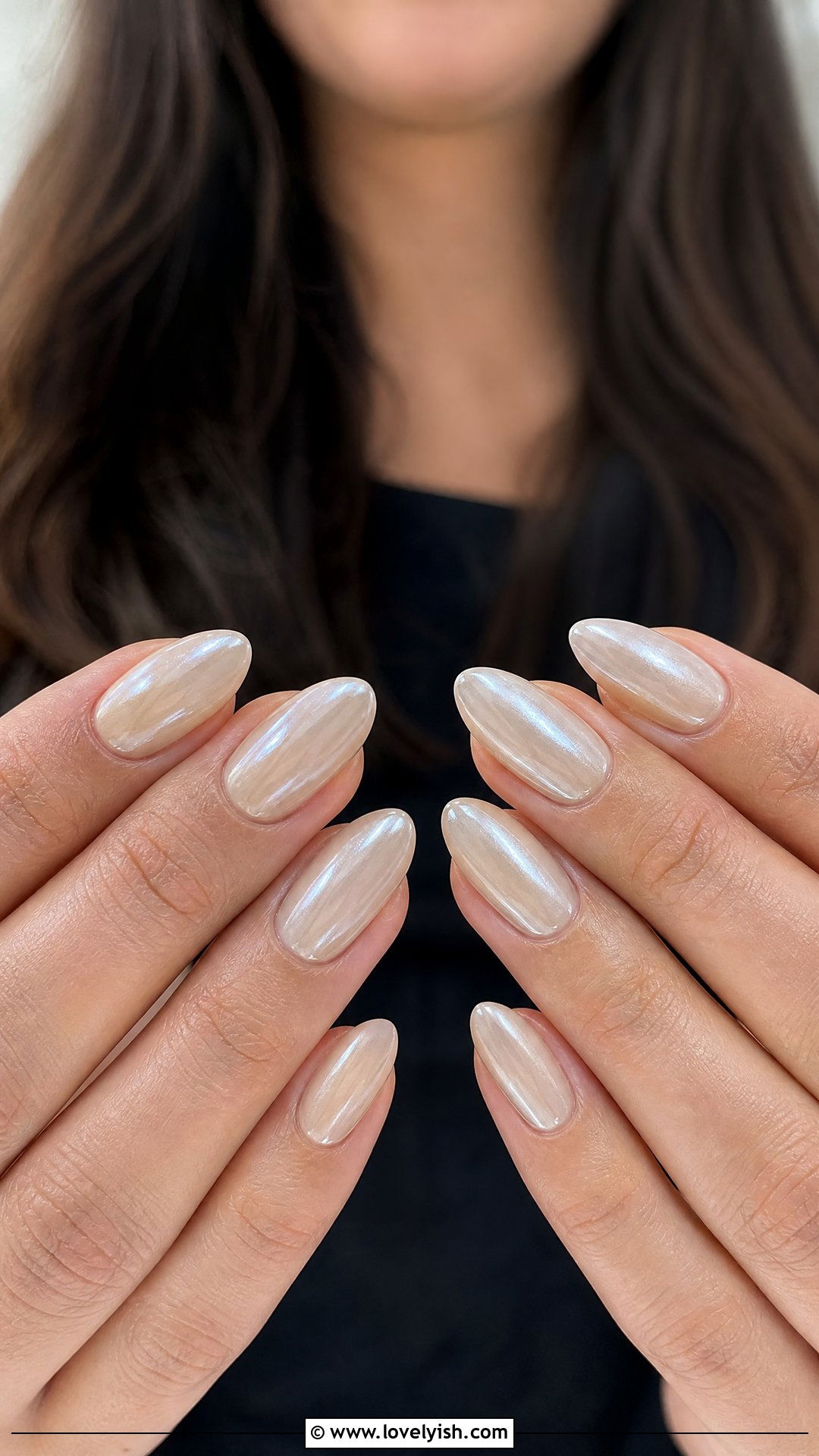 Soft Beige Pearl Nails - 25 classy nail ideas - 25 classy nail ideas