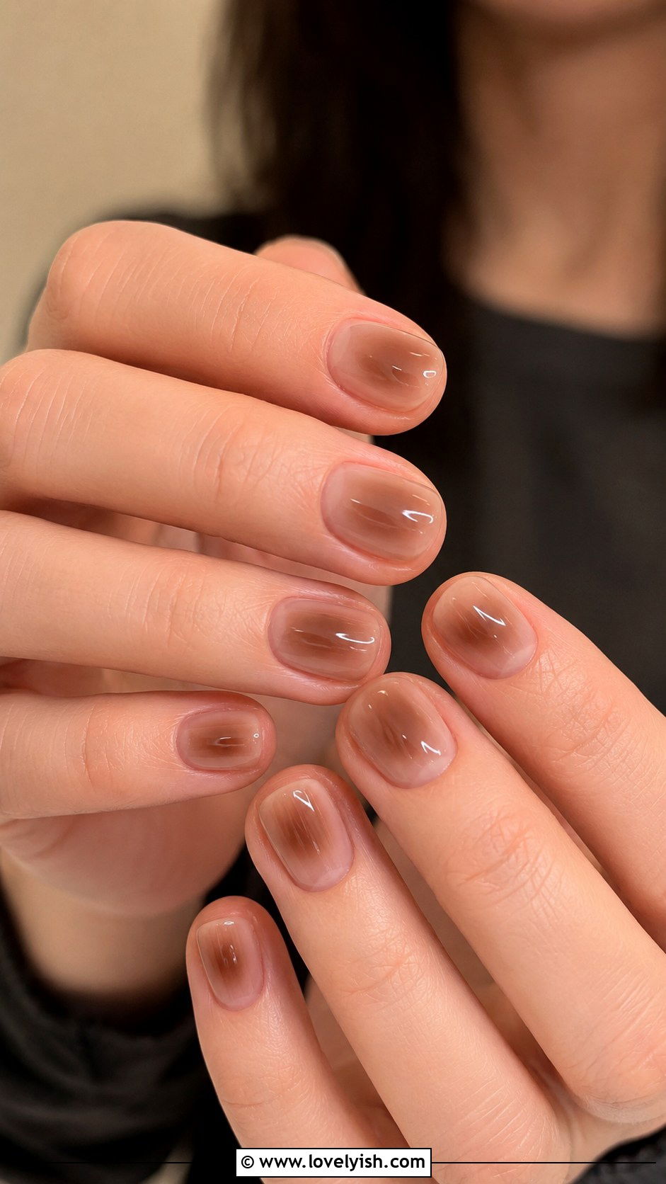 Soft Brown Aura Nails Short Round - 50 work appropriate nails - 50 work appropriate nails