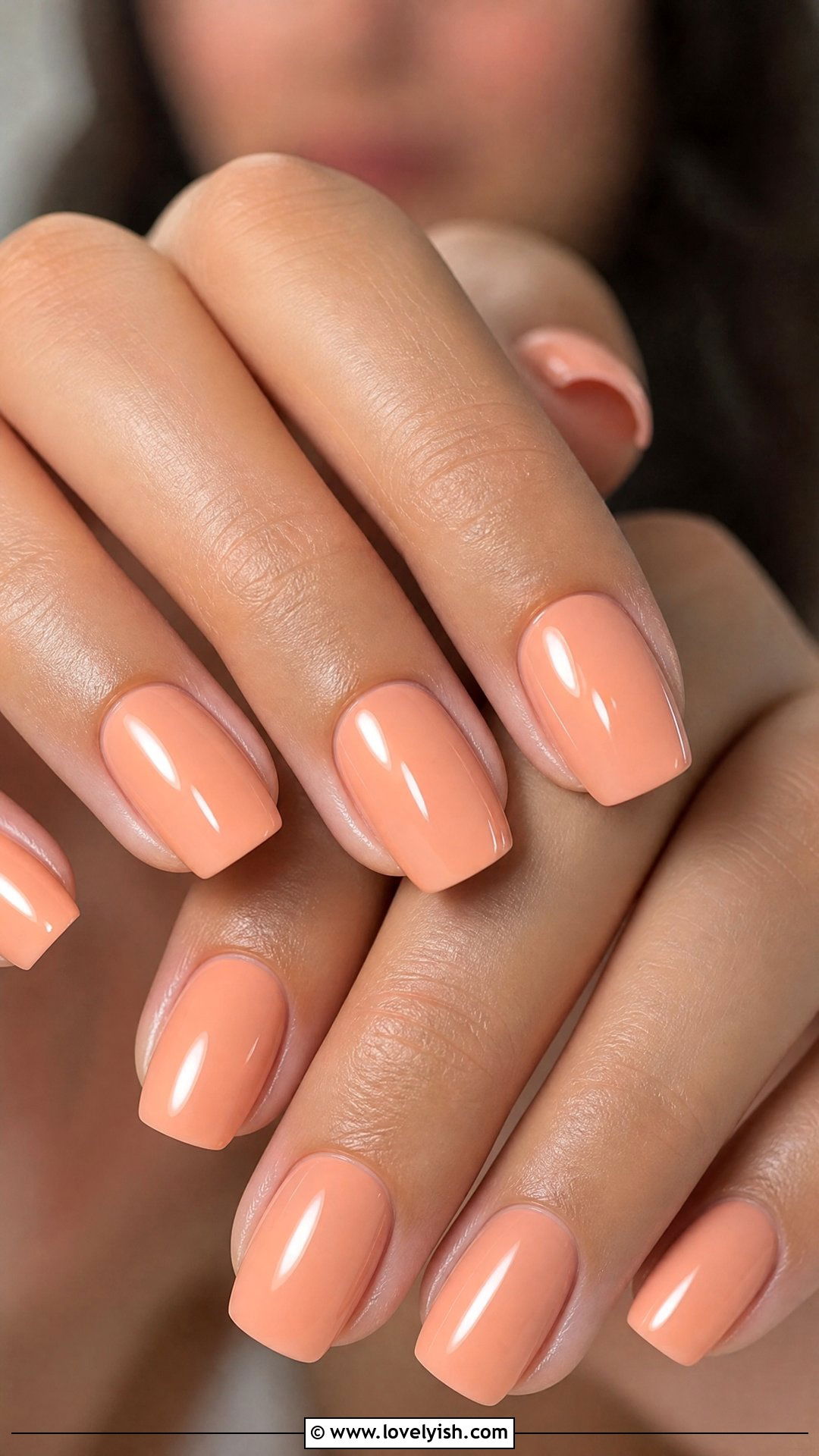 Soft Peach Glossy Nails - 50 feminine nails - 50 feminine nails
