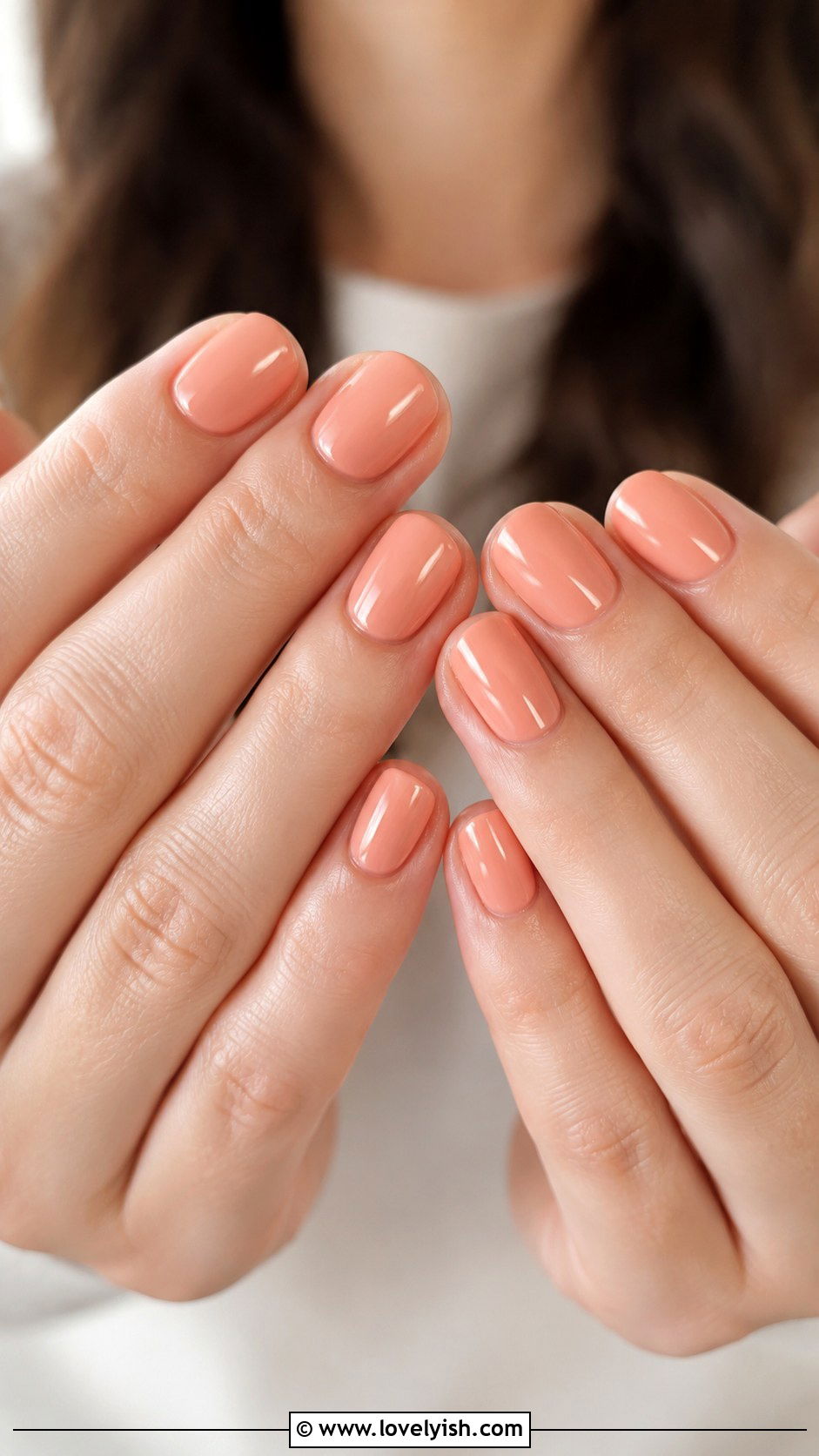 Soft Peach Glossy Nails - 25 elegant nail designs - 25 elegant nail designs