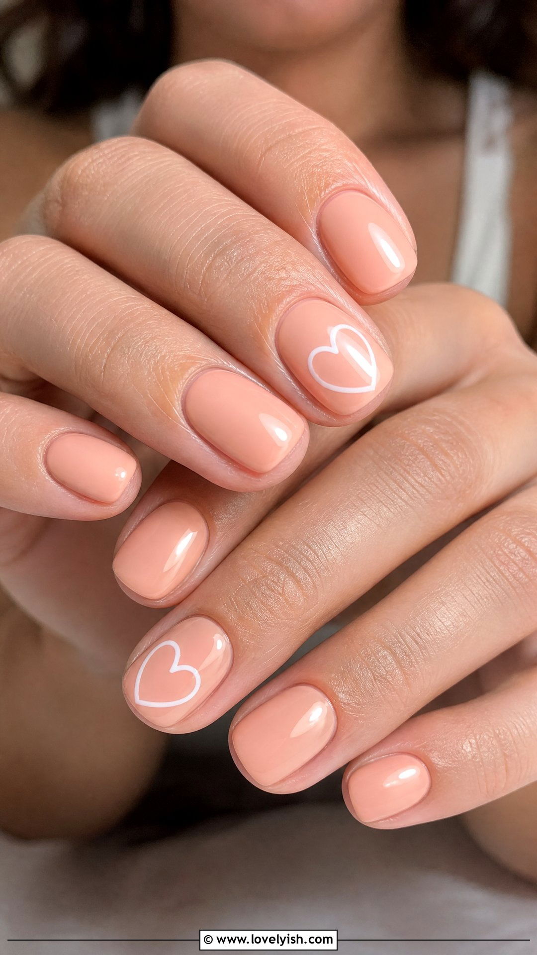 Soft Peach Heart Outline Nails - 50 dainty nails - 50 dainty nails
