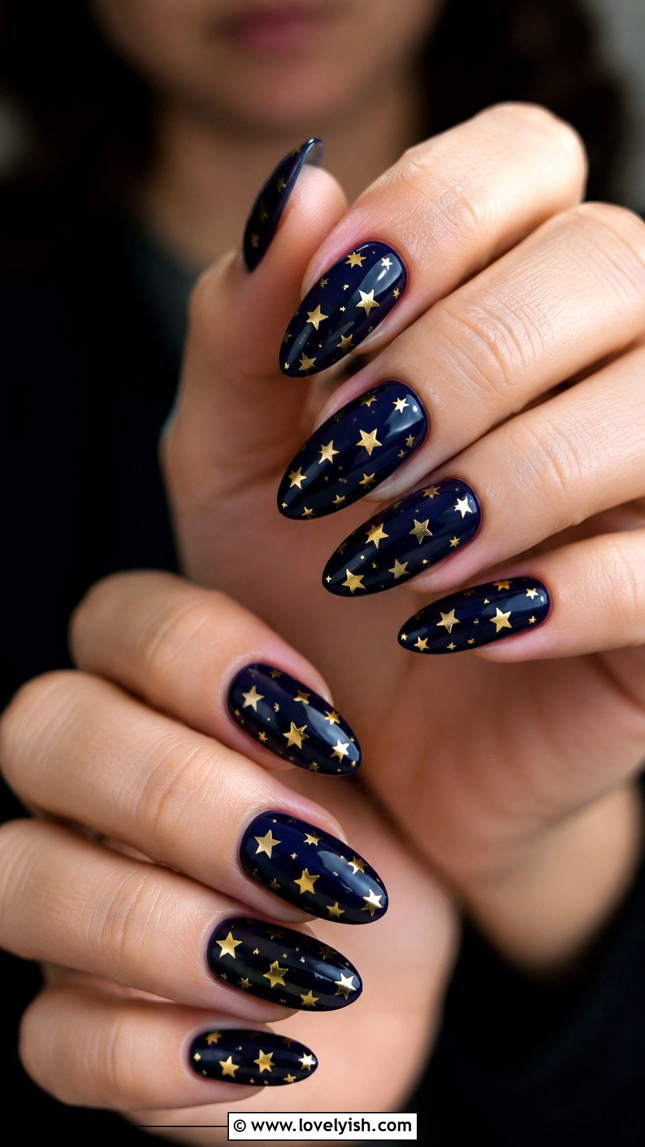 Star Accent Nail Art - 50 diy nail art - 50 diy nail art
