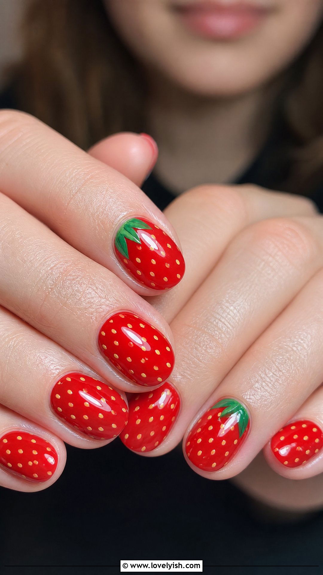 Strawberry Red Nails - 35 nail art for beginners - 35 nail art for beginners