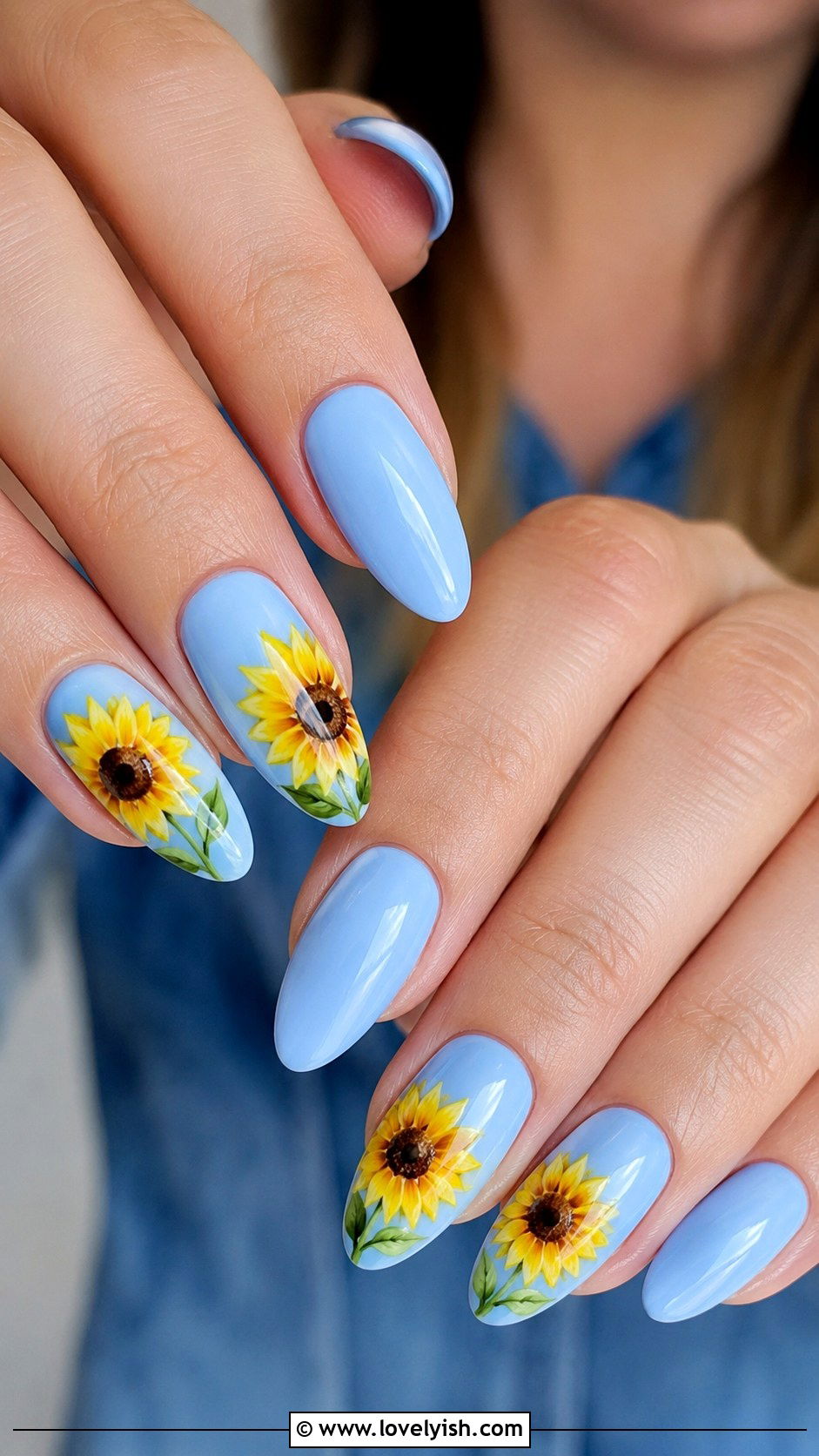 Sunflower Nail Art - 50 diy nail art - 50 diy nail art