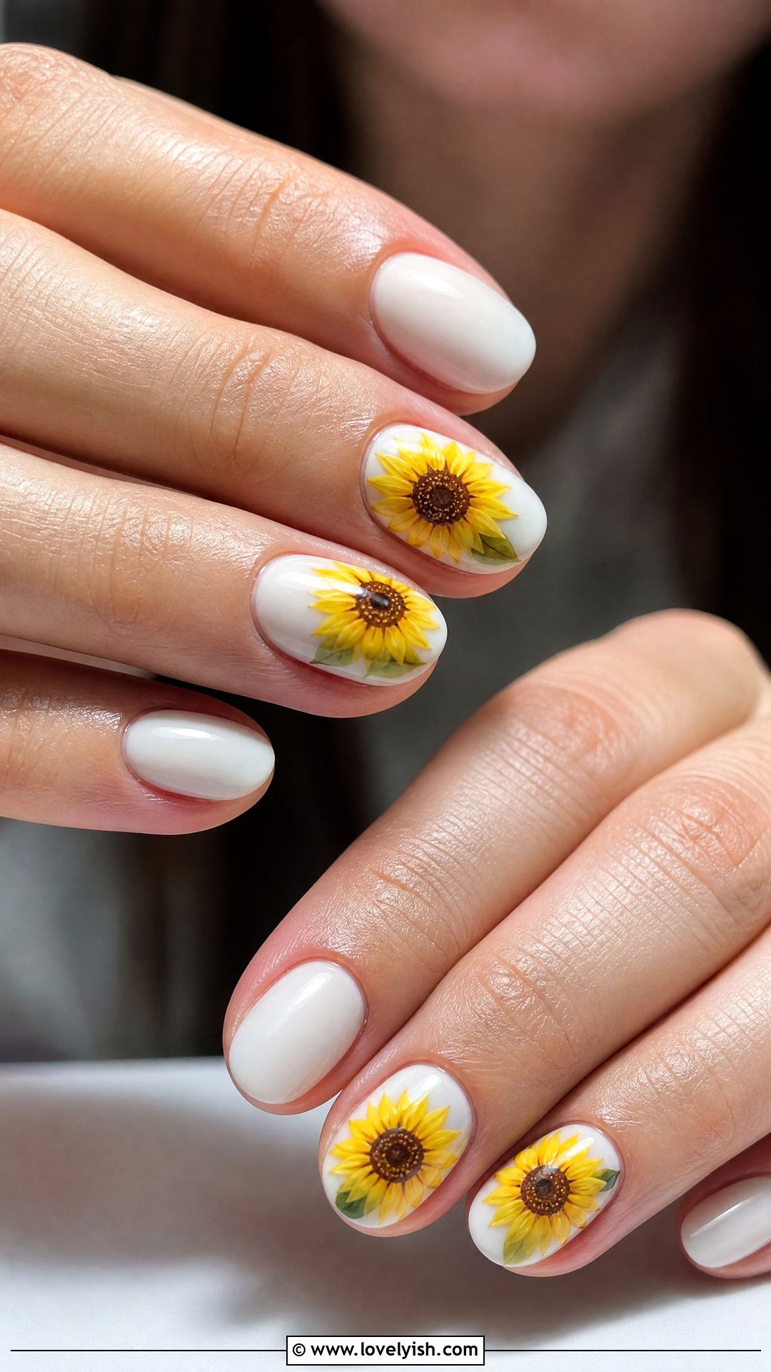 Sunflower Nails - 50 popular nail designs - 50 popular nail designs