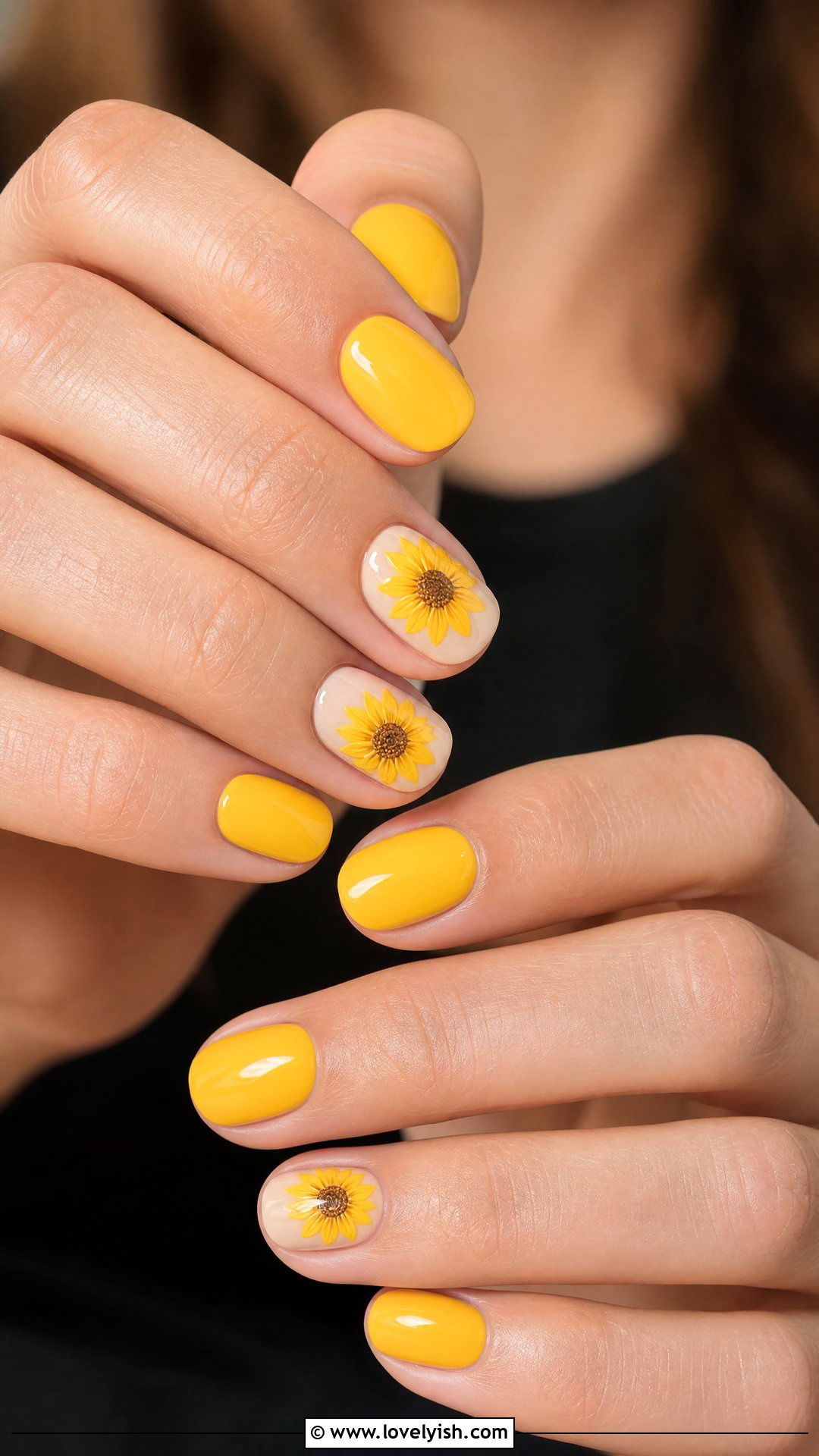Sunflower Yellow Nails - 35 nail art for beginners - 35 nail art for beginners