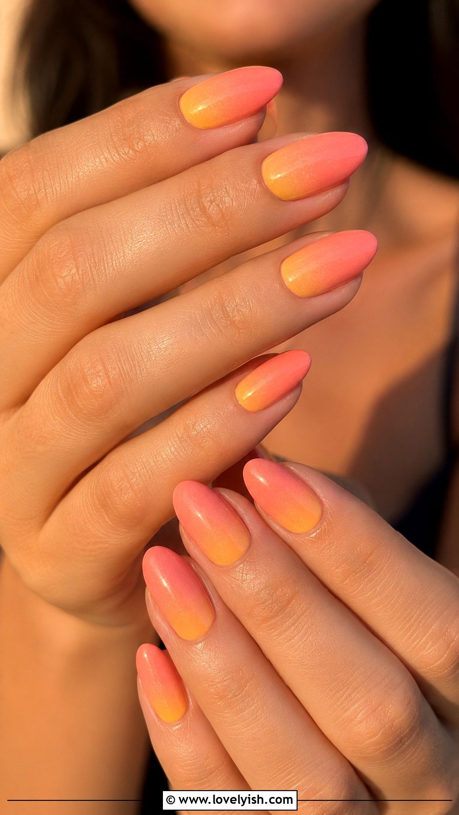 Sunset Ombre Almond Nail Extensions - 48 nail extensions - 48 nail extensions