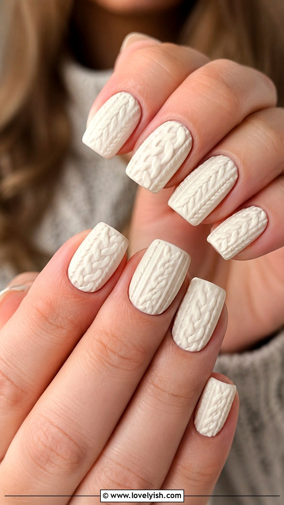 Sweater Knit Pattern Nails - 25 holiday nail designs - 25 holiday nail designs
