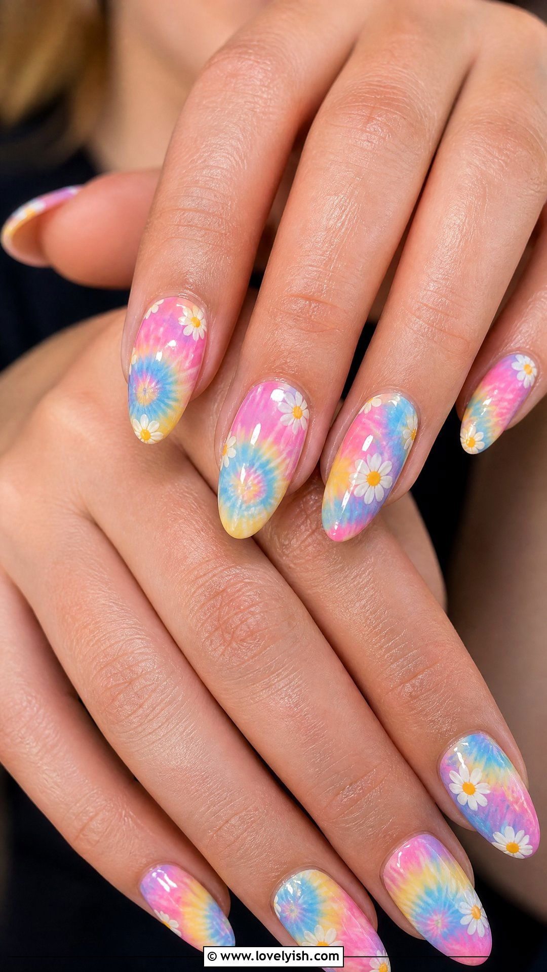 Tie Dye Daisy Nails - 50 daisy nails - 50 daisy nails
