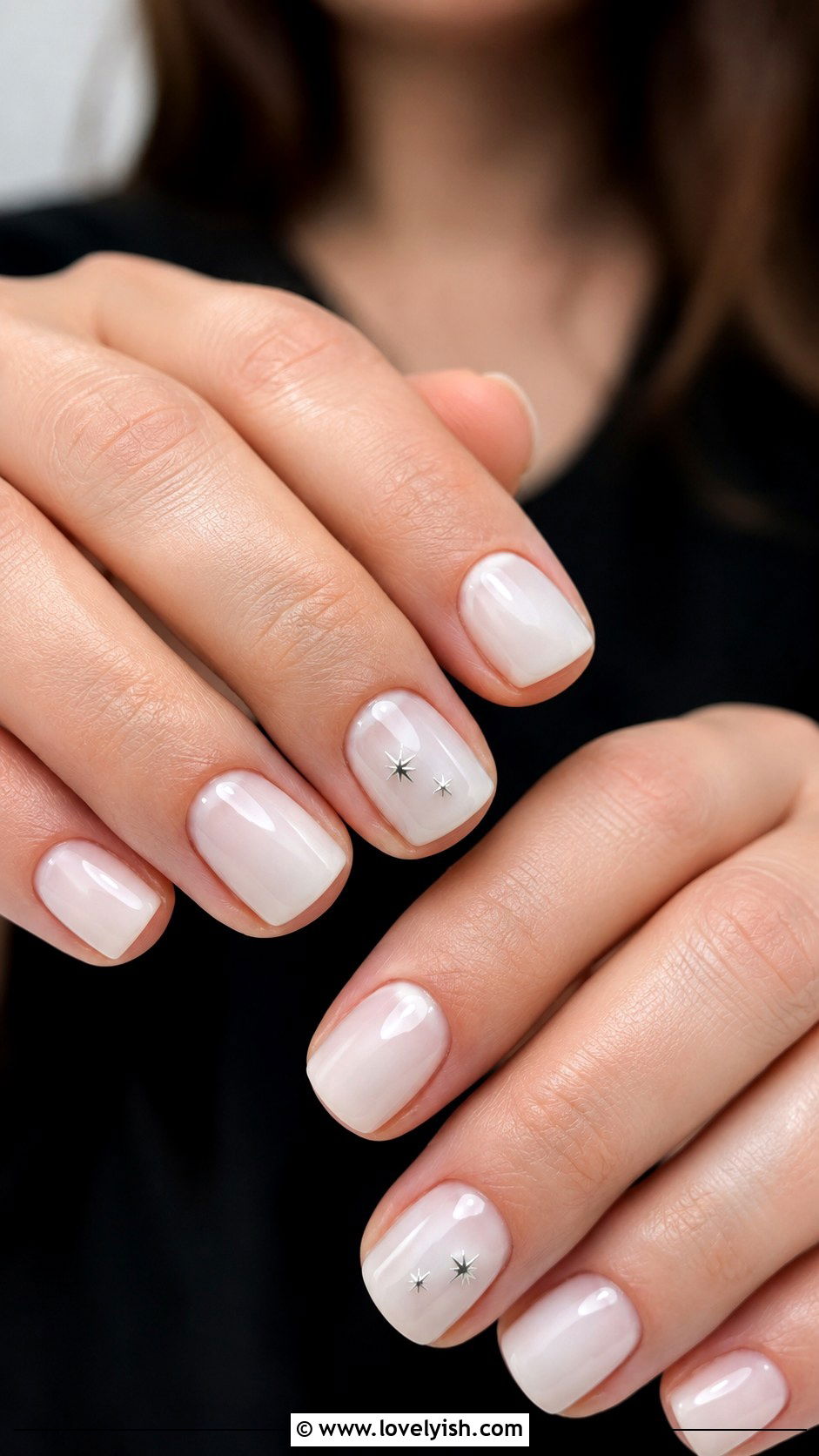 Tiny Star Accent Nail Design - 45 cute nail designs - 45 cute nail designs