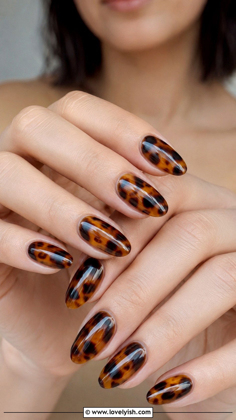 Tortoise Shell Nude Nails - 50 quick nail designs - 50 quick nail designs