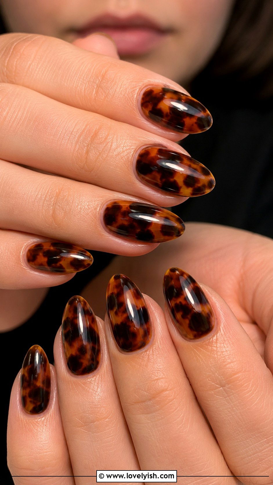 Tortoiseshell Almond Nail Extensions - 48 nail extensions - 48 nail extensions
