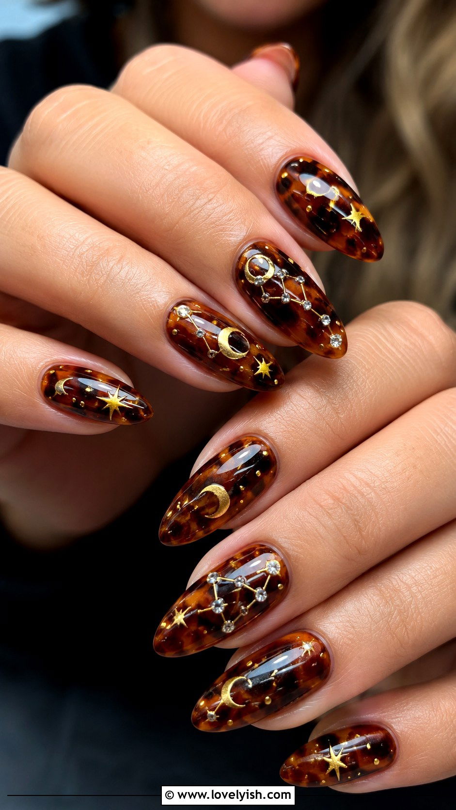 Tortoiseshell Nails With Celestial Details - 50 tortoise nail design ideas - 50 tortoise nail design ideas