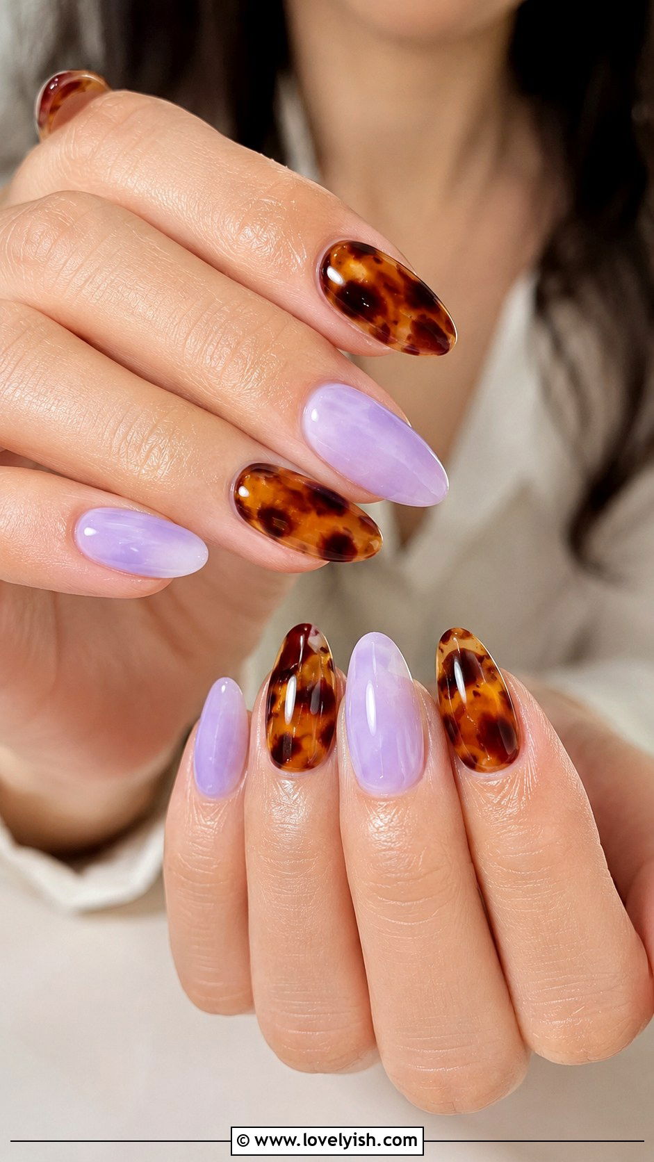 Tortoiseshell Nails With Lavender Accents - 50 tortoise nail design ideas - 50 tortoise nail design ideas
