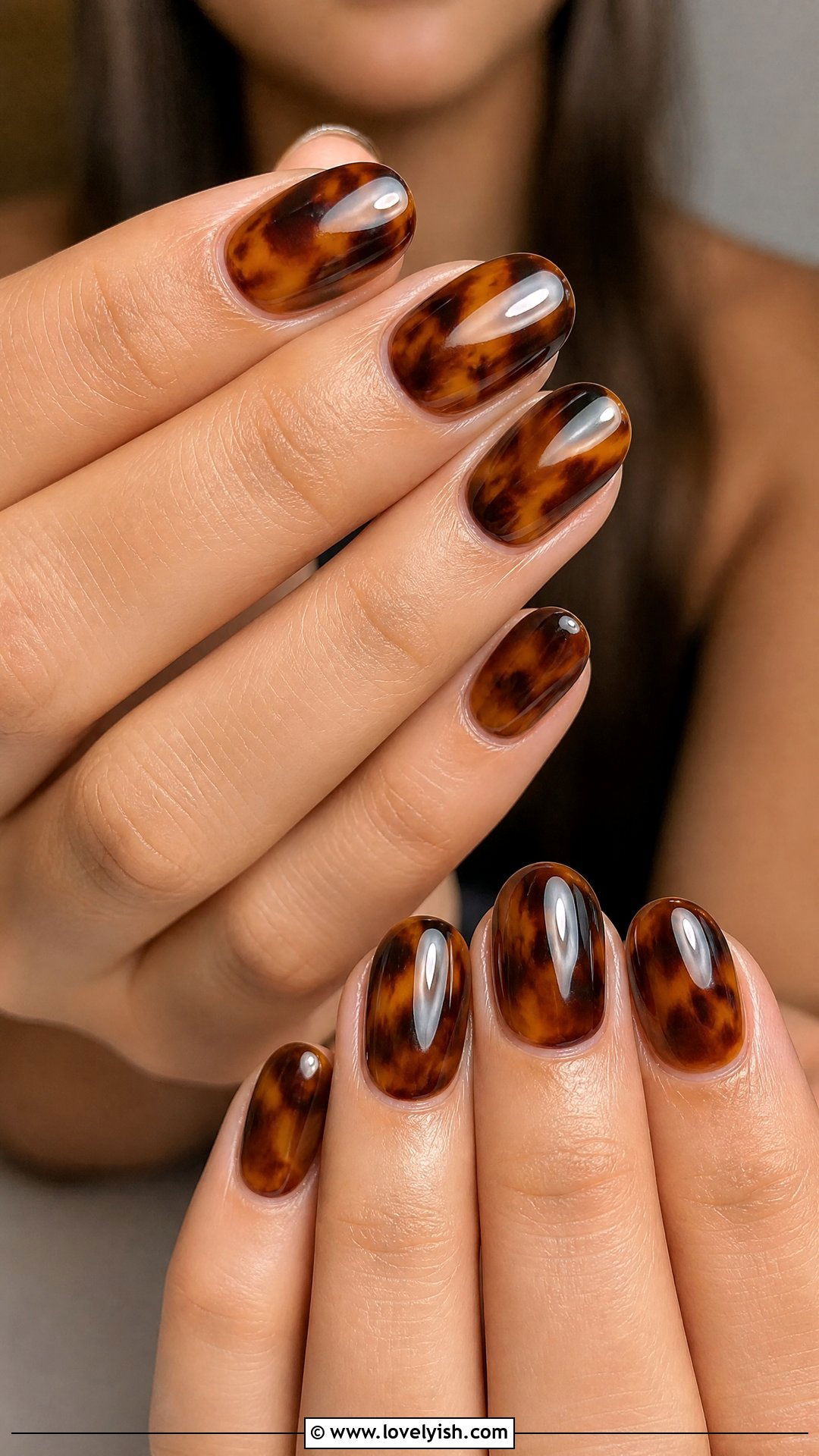 Tortoiseshell Round Nails - 50 round nails - 50 round nails