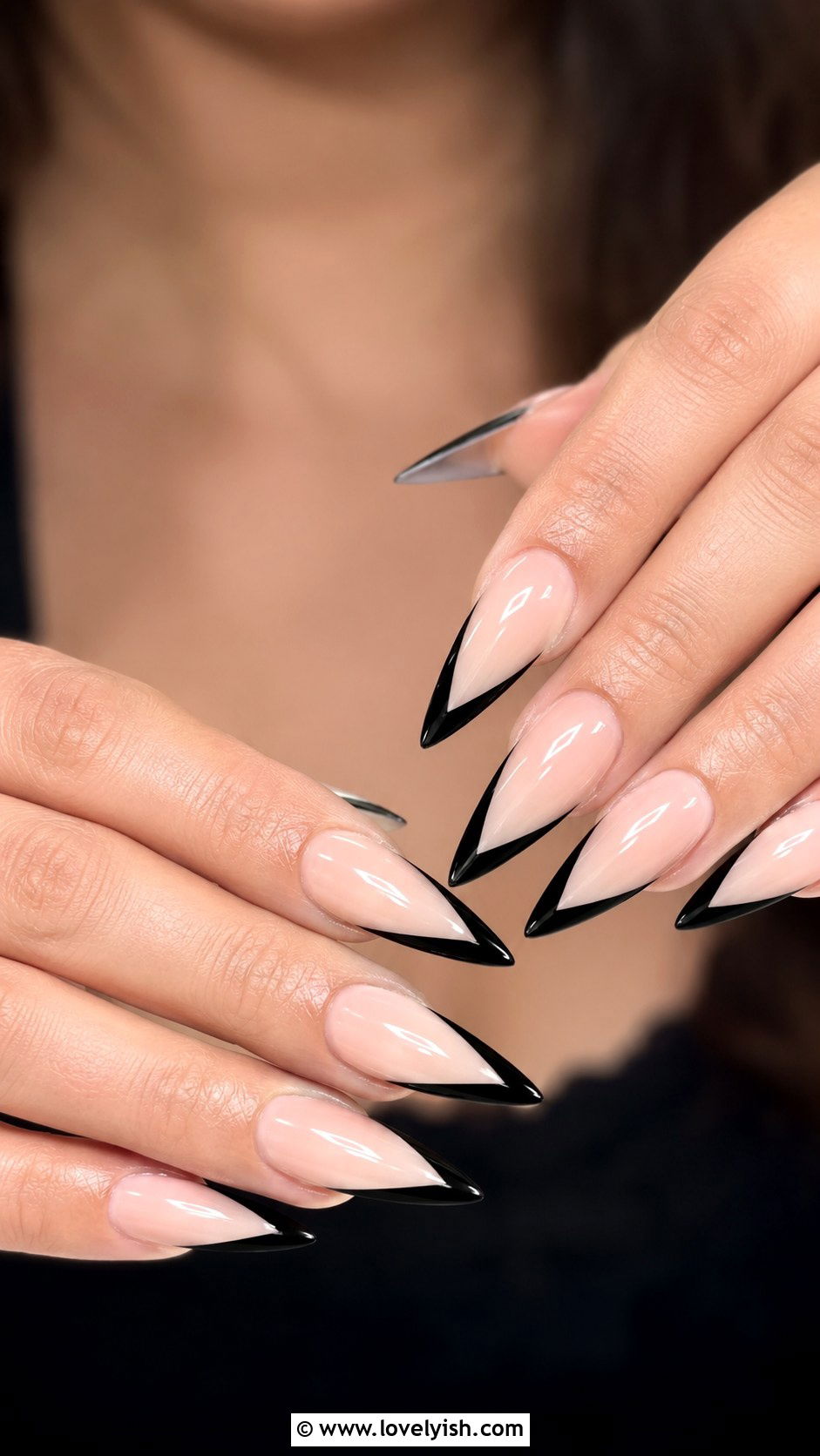 V Shape French Tip Nails - 25 french tip nail design ideas - 25 french tip nail design ideas